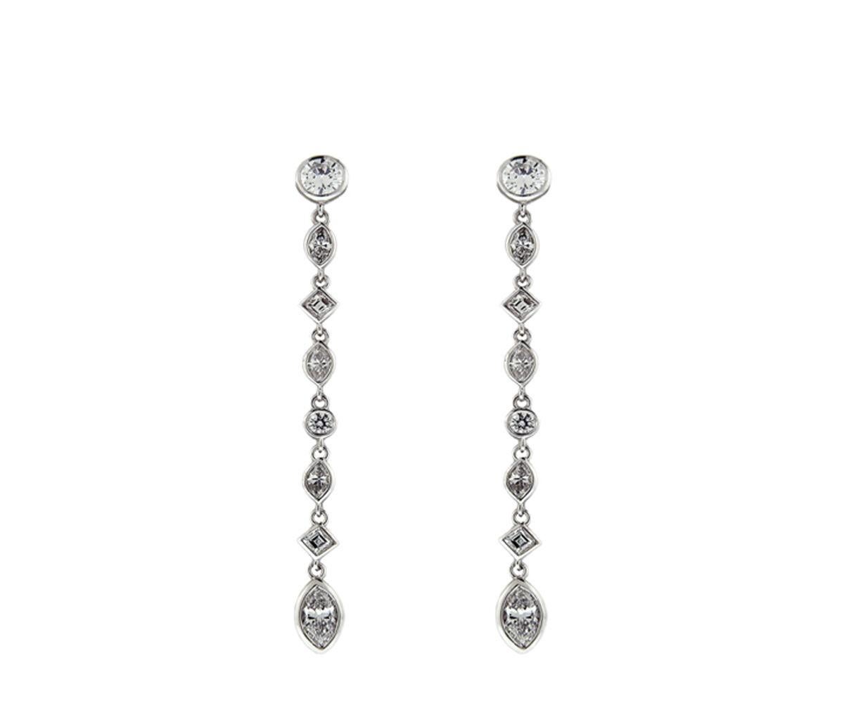 DIAMOND DROP EARRINGS 2.75 CARATS PLATINUM

4 Round Diamonds weighs 0.95 carat

8 Marquise Shapes weighs 1.50 carats

4 Square Diamond weighs, 0.30 carat

Total Carat Weight of Diamonds 2.75 carats

E/F/G Color, VS Clarity

Set in Platinum

Stock #