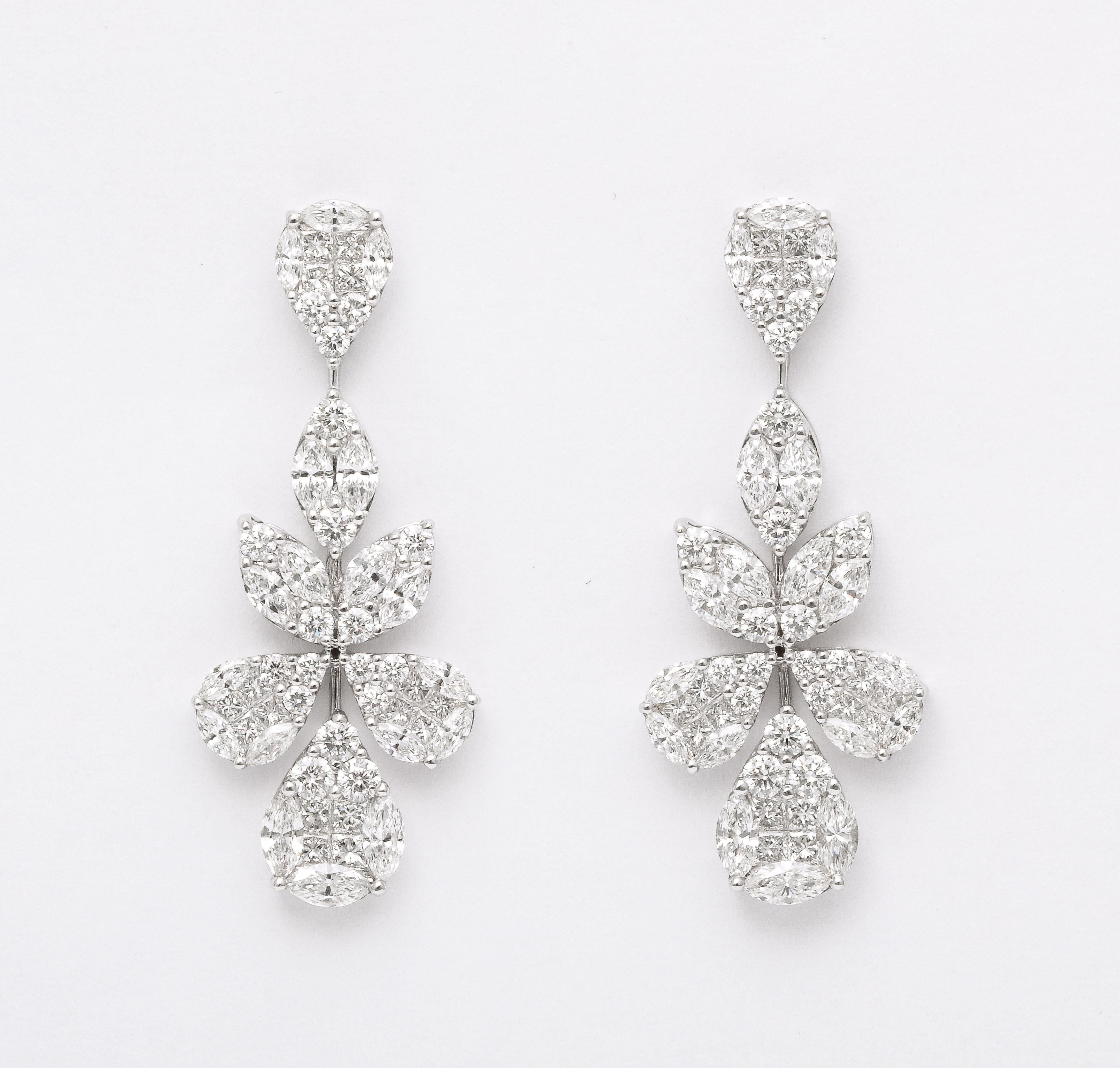 Diamond Drop Earrings In New Condition In New York, NY