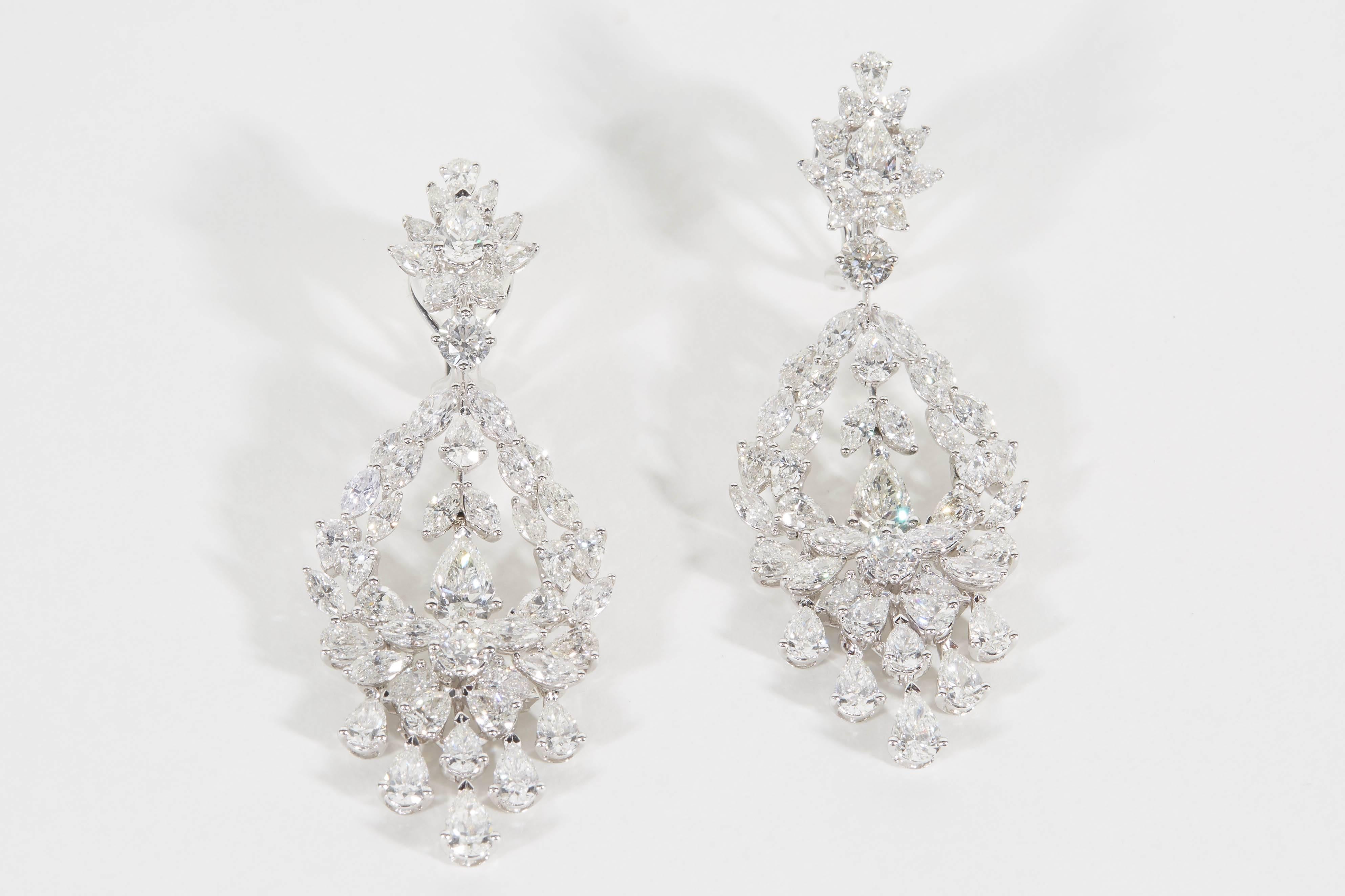 Pear Cut Diamond Drop Earrings For Sale