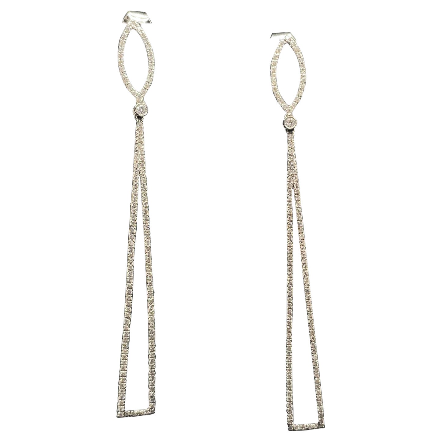Diamond Drop Earrings in 18 Karat White Gold
