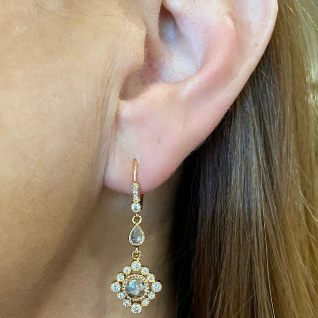 Taille rose Boucles d'oreilles pendantes en or jaune 18 carats avec diamants taille rose et ronde en vente