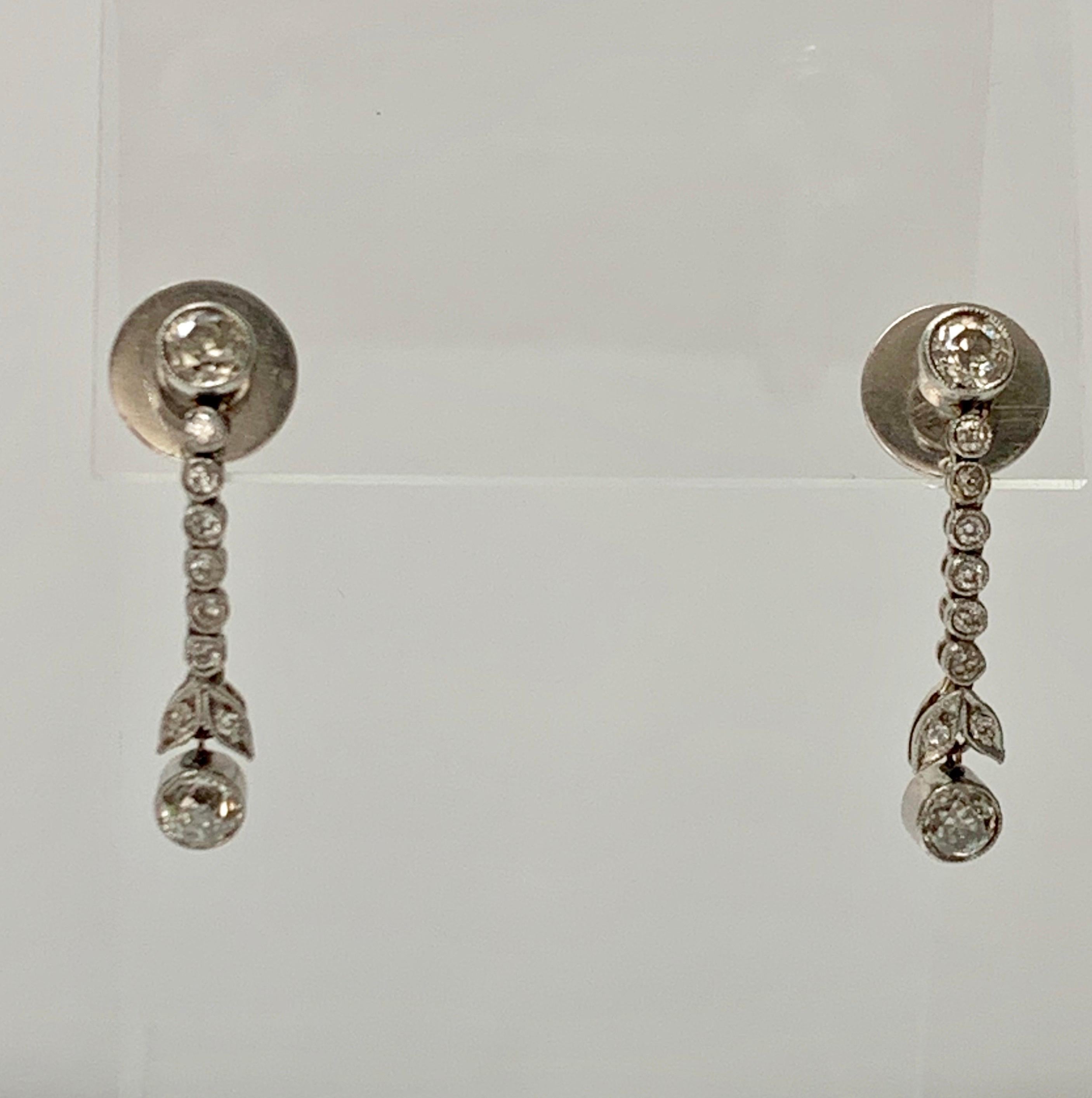 Women's Diamond Drop Earrings in Platinum