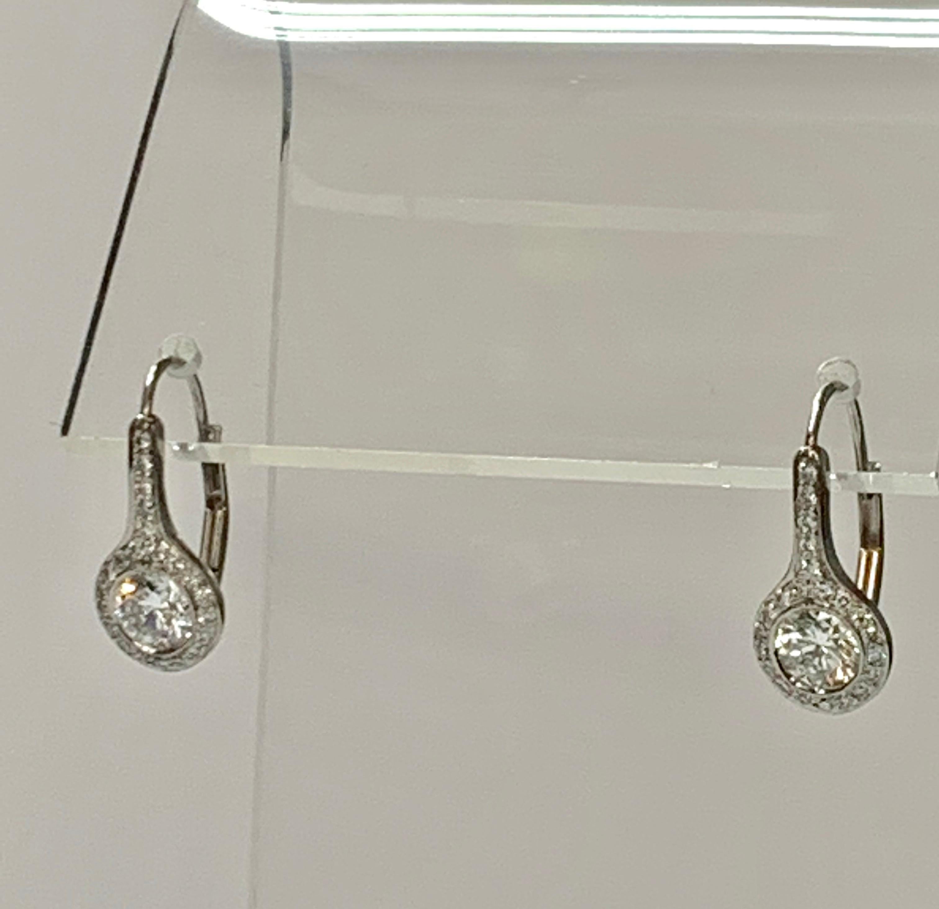Diamond Drop Earrings in Platinum For Sale 2
