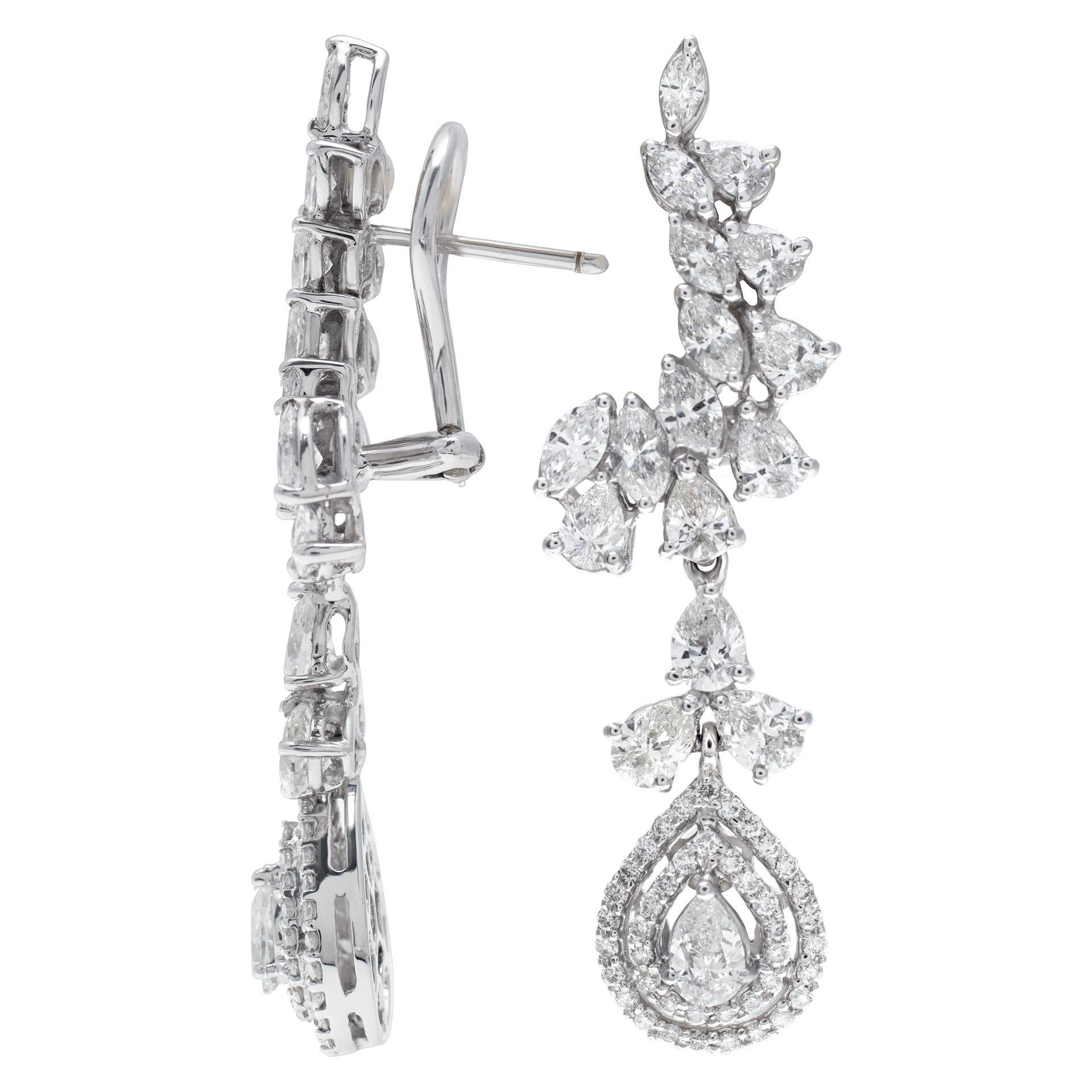Diamond Drop Earrings Set in 18k White Gold with Approximately 5 Carats In Excellent Condition In Surfside, FL