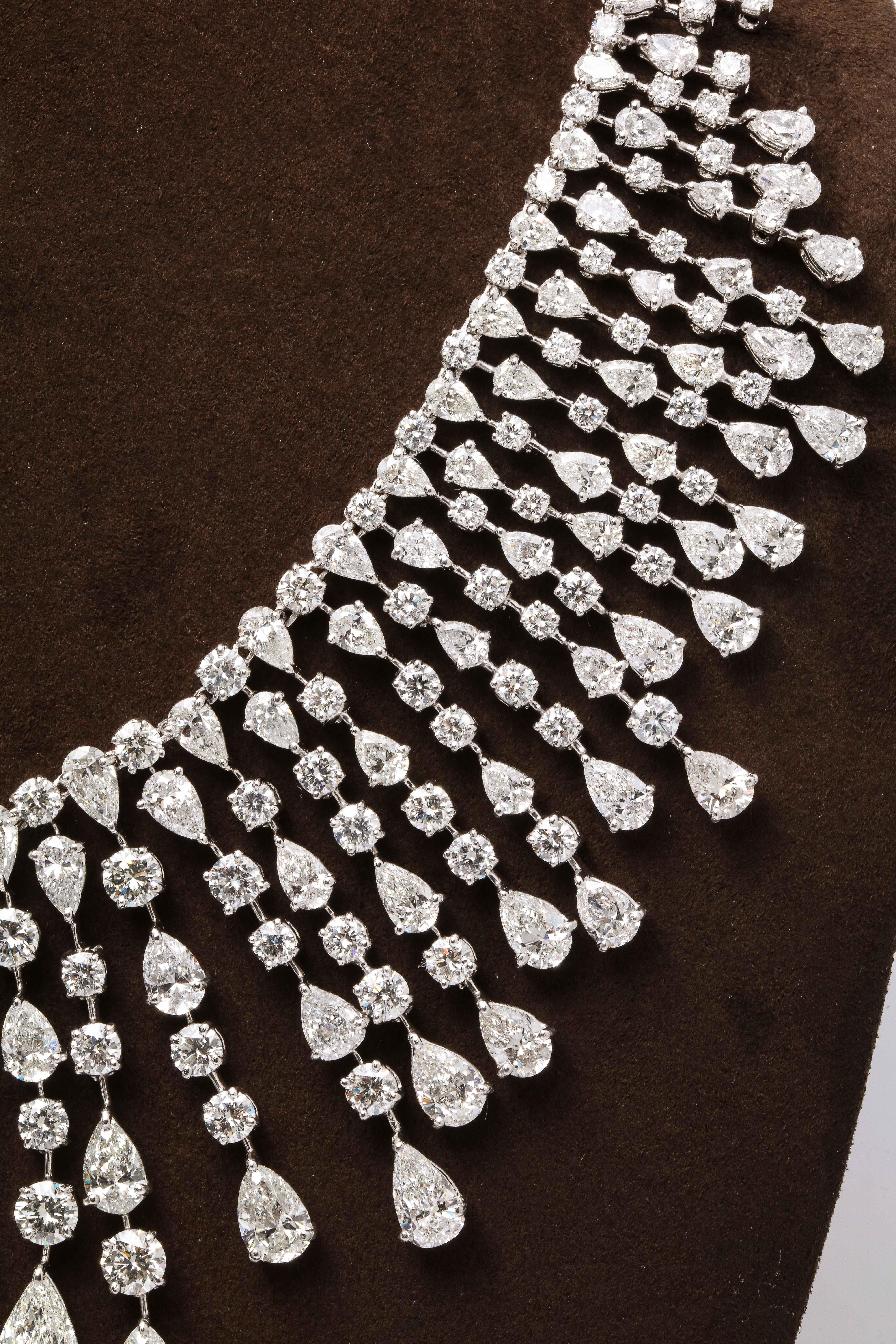 Diamond Drop Necklace For Sale 2