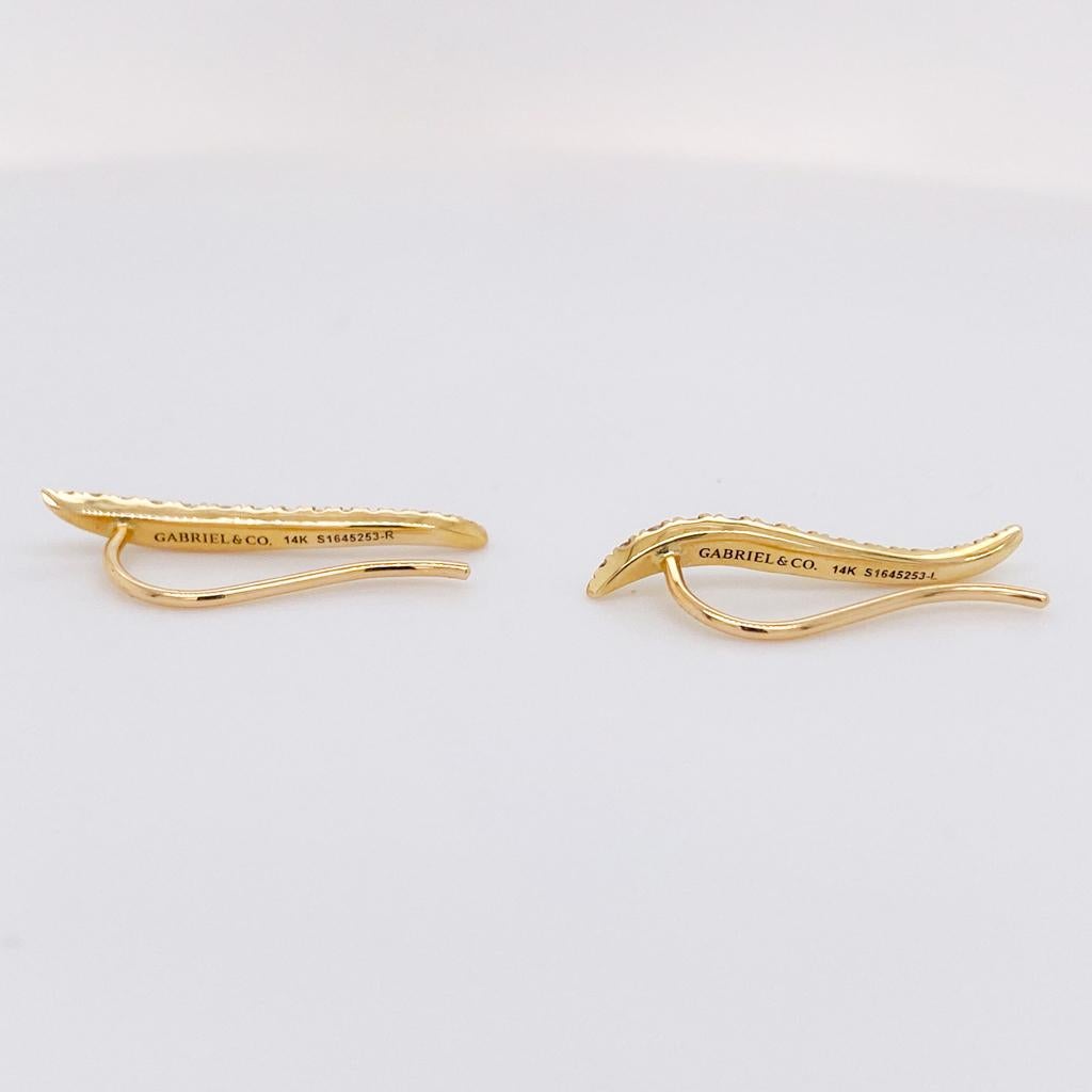 Diamond Ear Climber Curves, 0.25 Carats, Climb Drop EG12939 For Sale 6