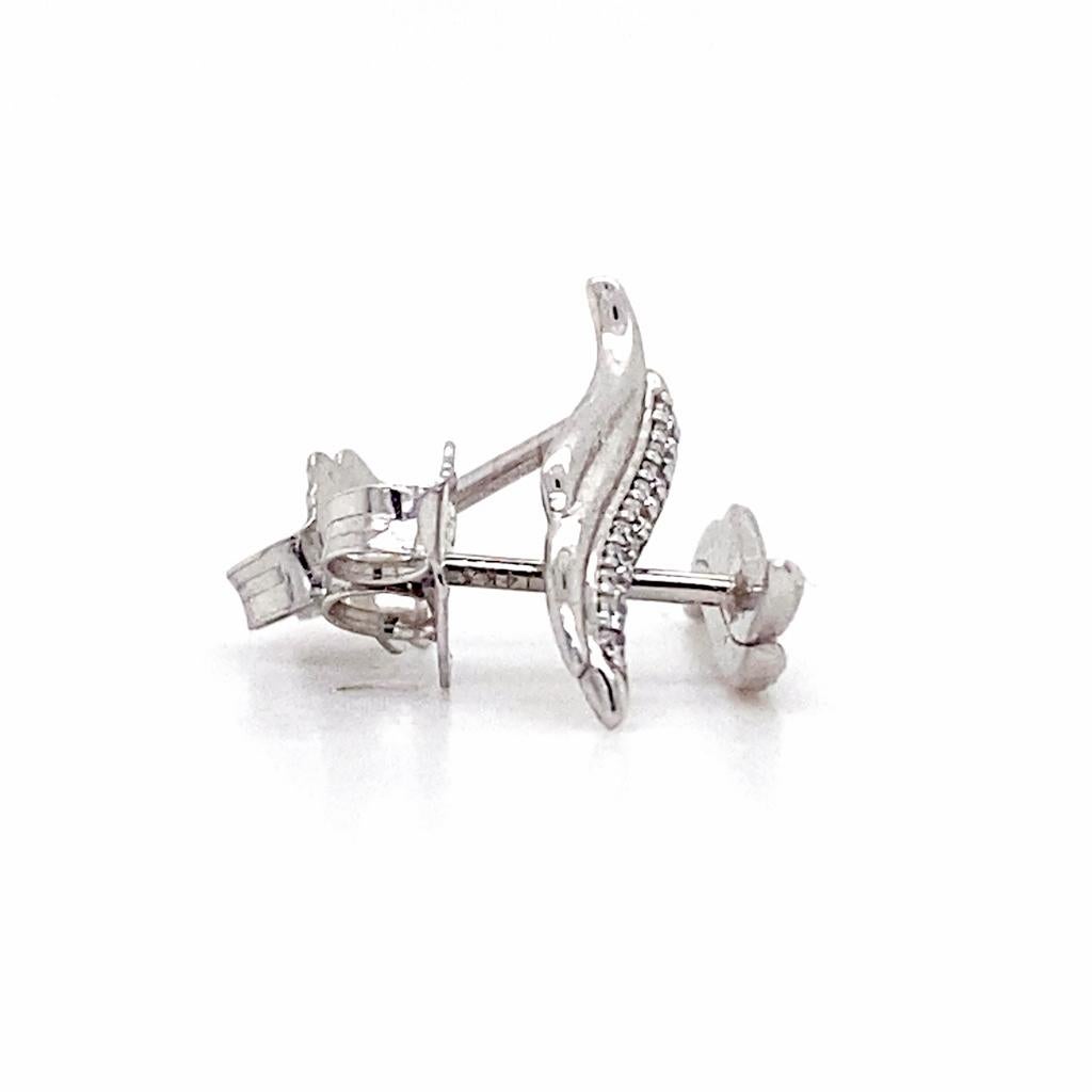 Borchie con diamante all'orecchio, 0,06 carati, borchia a scalare in oro 14K In condizioni Nuovo in vendita a Austin, TX