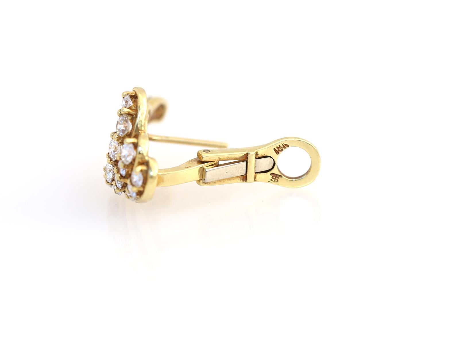 Round Cut Diamond Earclips 4.3 Carat 18k Yellow Gold, 1970 For Sale