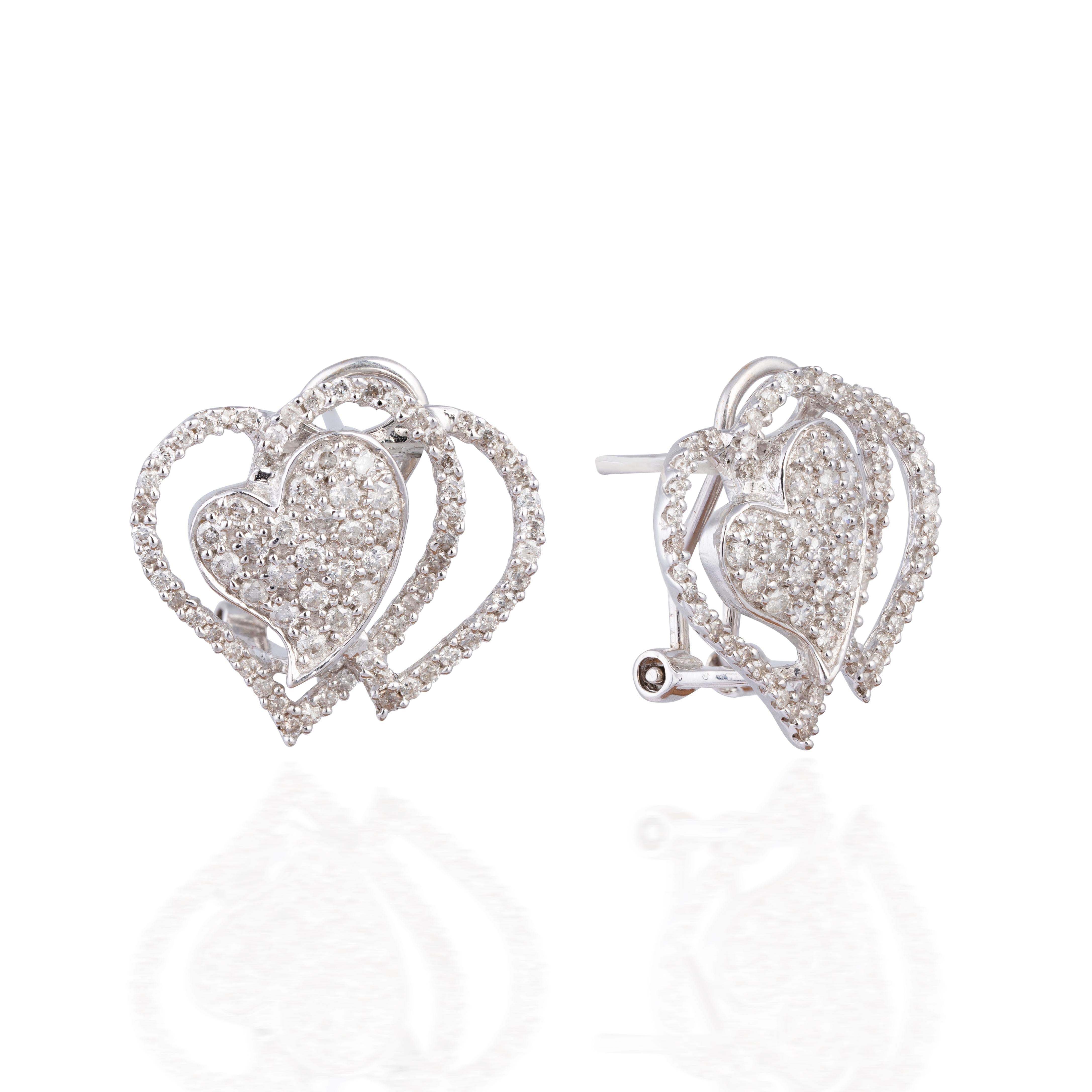 Antique Cushion Cut Diamond Earring in 18k gold For Sale