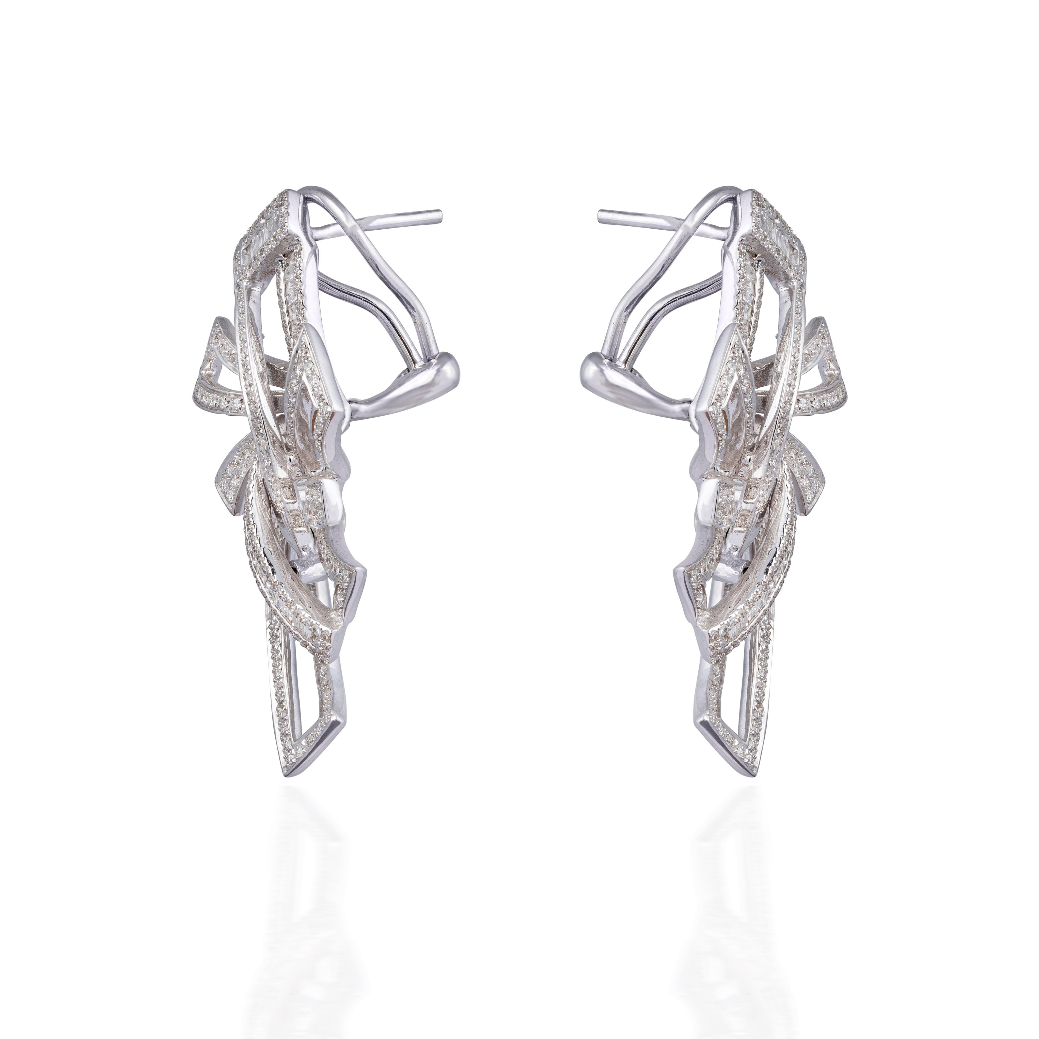 Donna Orecchino con diamante in oro 18k in vendita