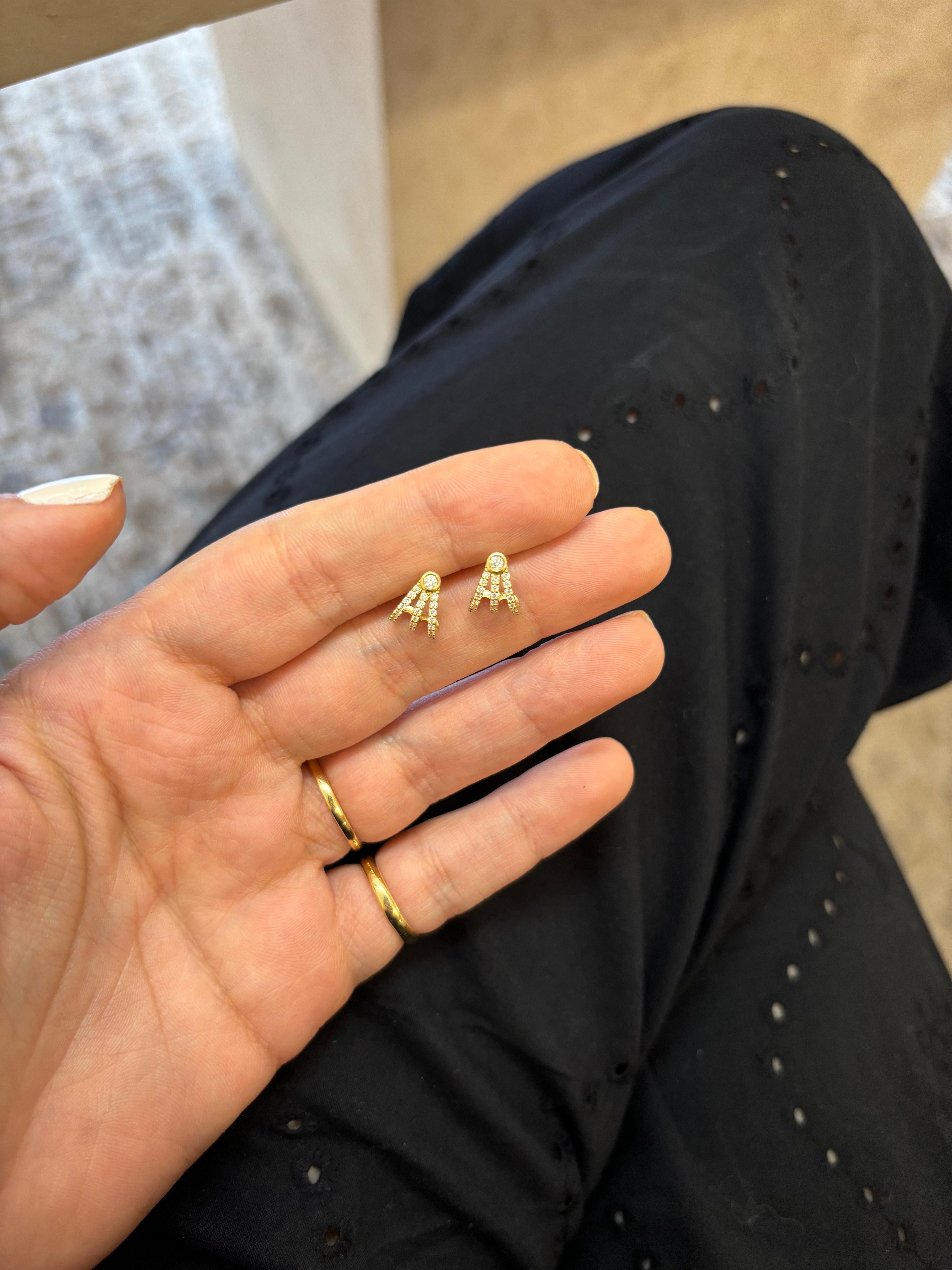 Diamond earrings 0.27cts, 18K Gold In New Condition For Sale In Nicosia, CY