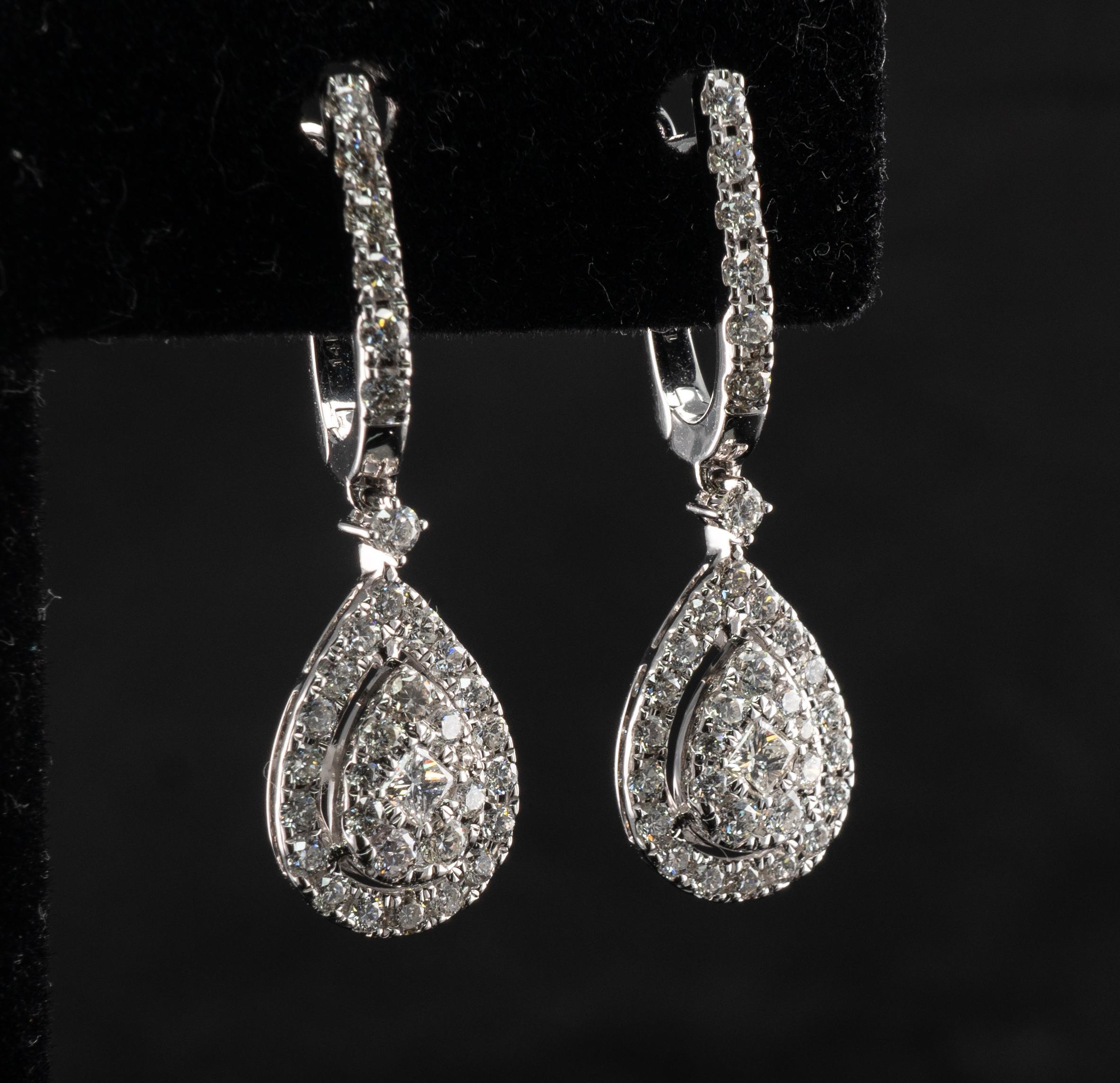Orecchini con diamanti in oro bianco 14K a forma di goccia 1,82 TDW in vendita 2