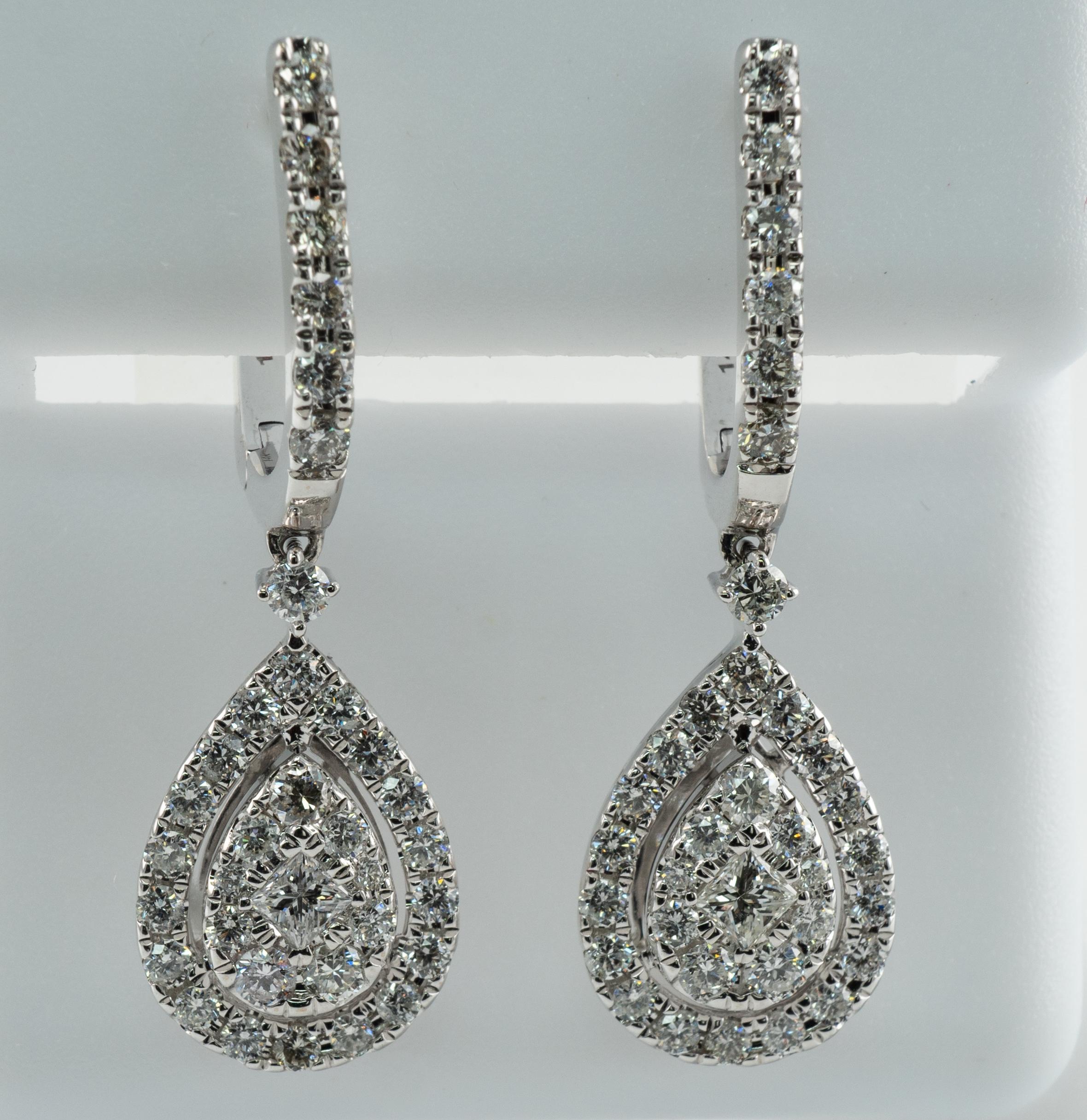 Orecchini con diamanti in oro bianco 14K a forma di goccia 1,82 TDW in vendita 3