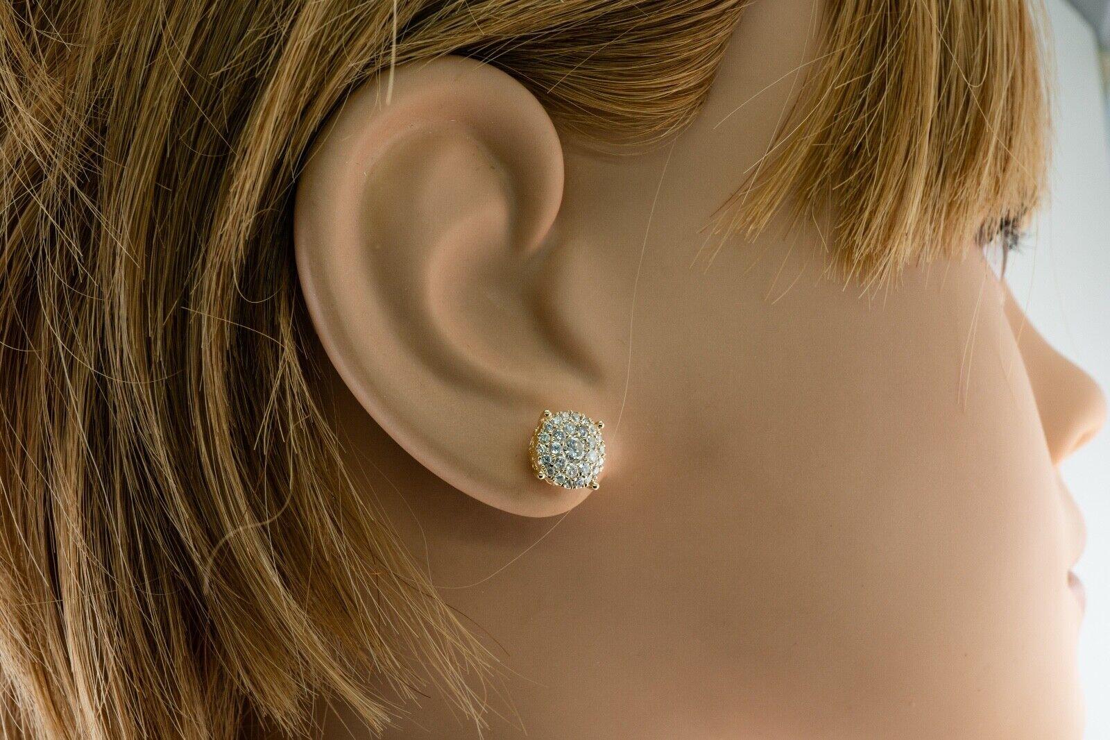 Orecchini con diamanti a grappolo di Odelia in oro 14K 1.10 TDW In condizioni buone in vendita a East Brunswick, NJ