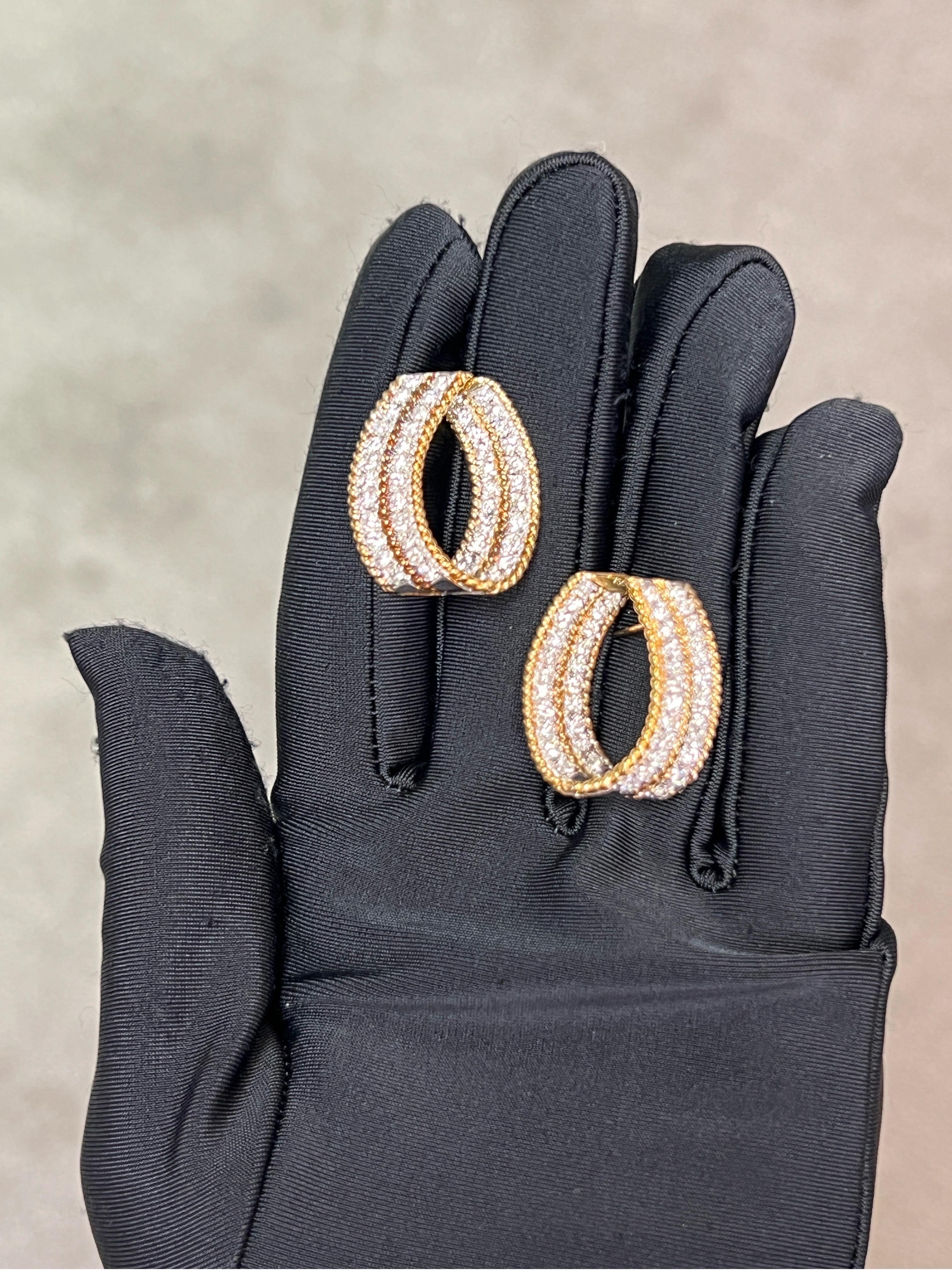 Round Cut Diamond Earrings For Sale