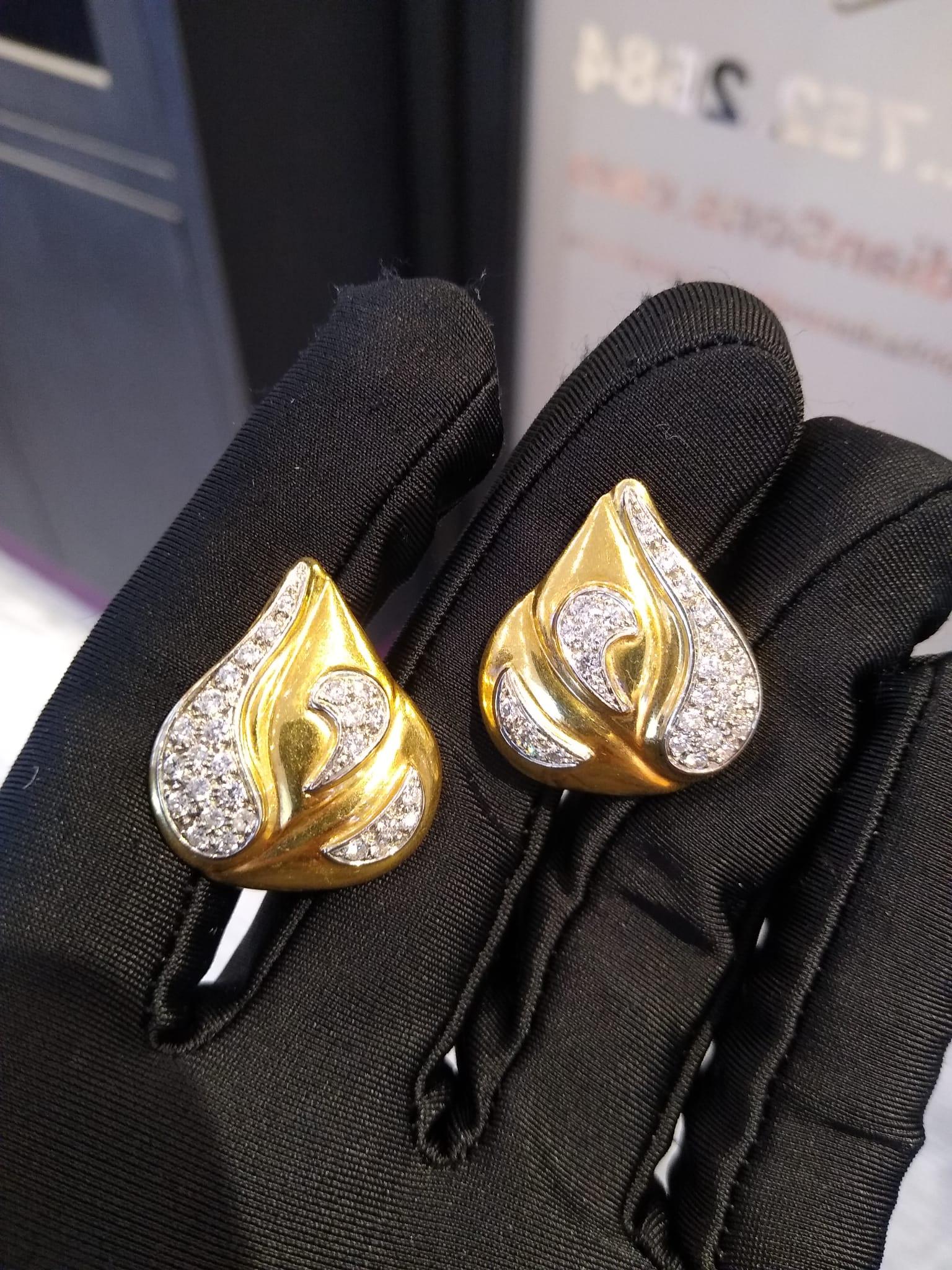 Round Cut Diamond Earrings For Sale