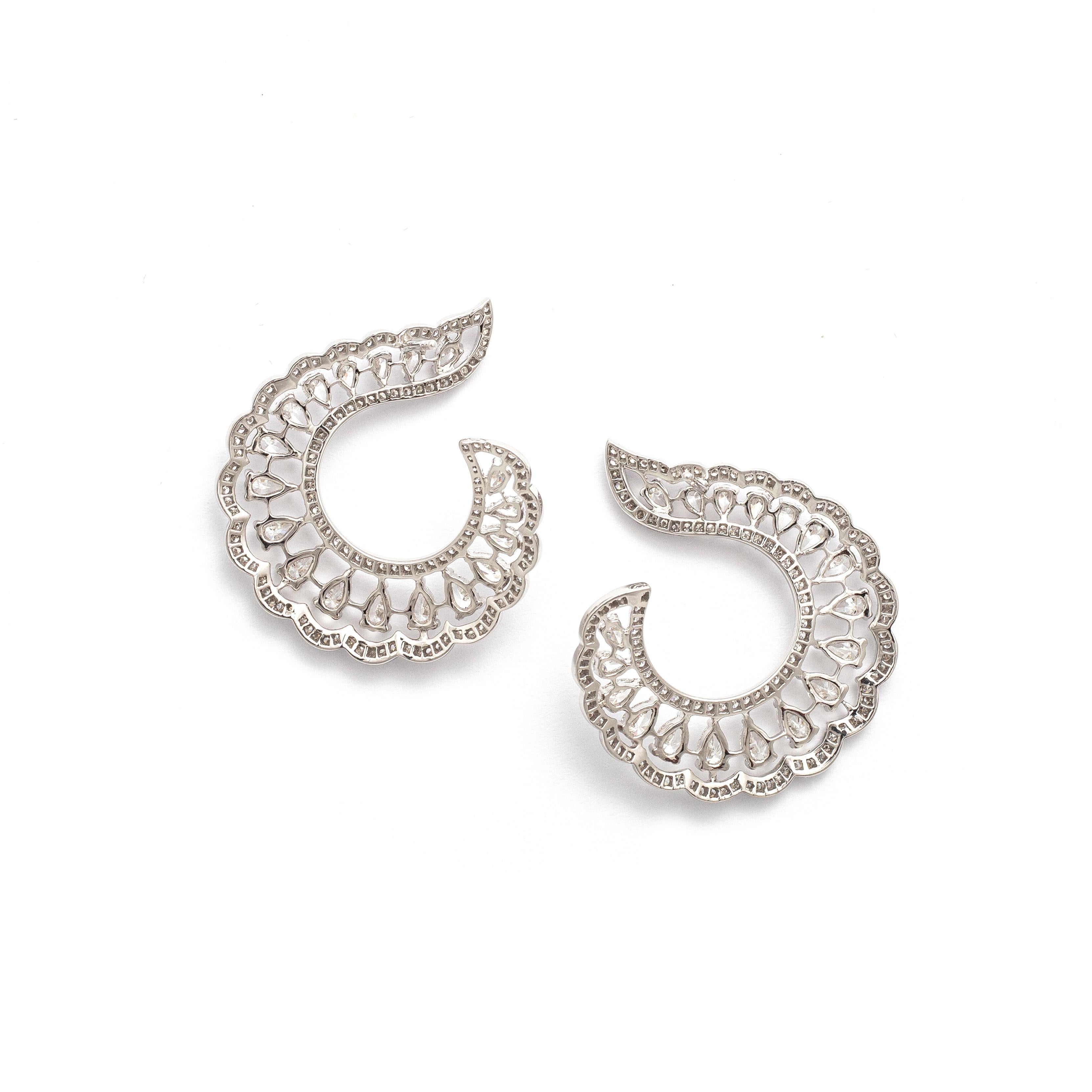 Diamond Earrings In New Condition For Sale In Geneva, CH