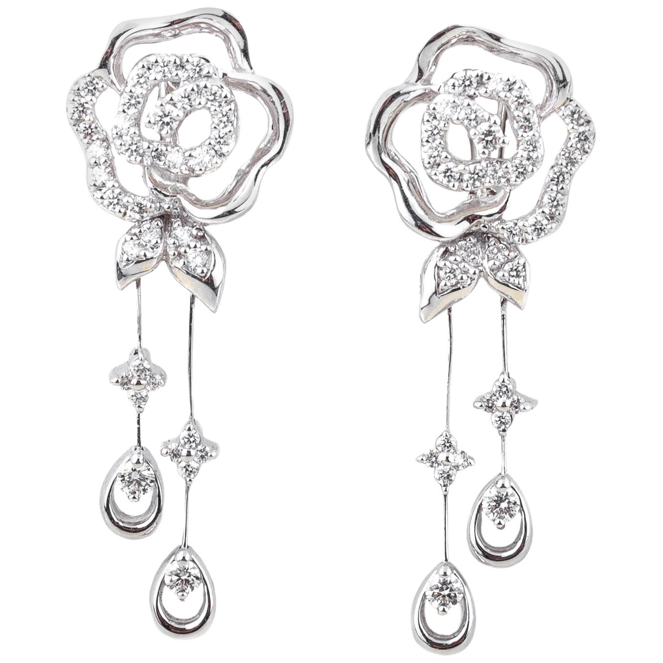 long diamond Earrings in 18 Karat For Sale