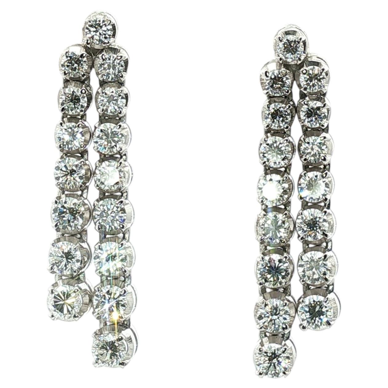 Diamond Earrings in 18K White Gold