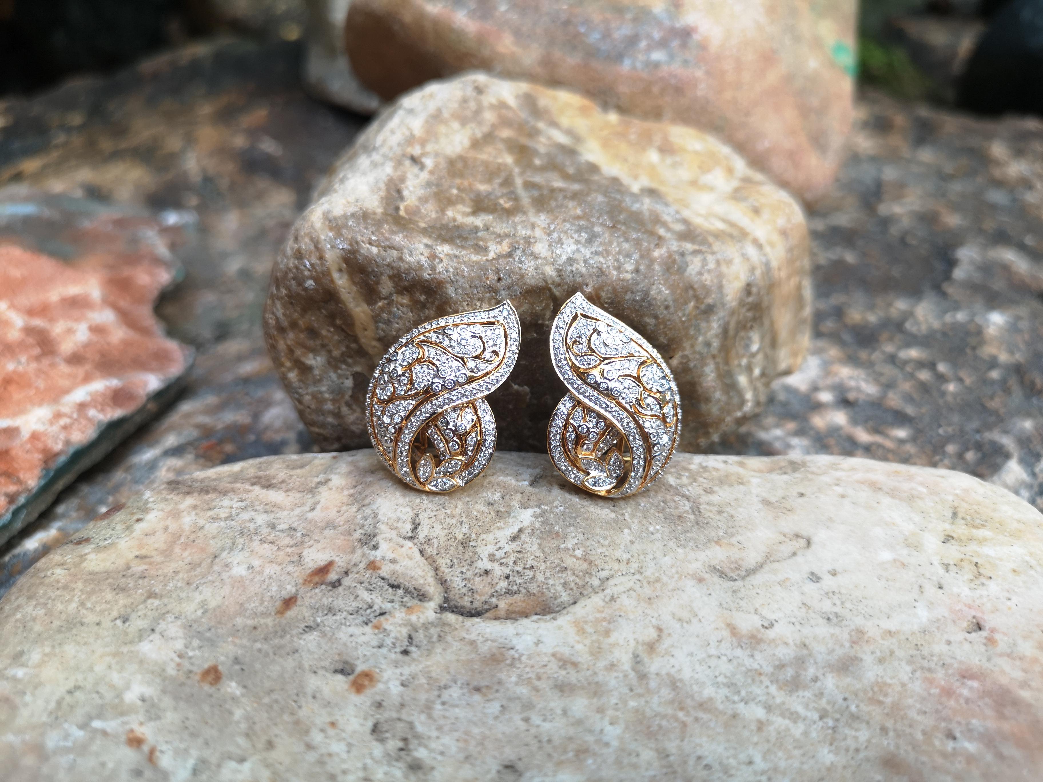 Edwardian Diamond Earrings Set in 18 Karat Gold Settings