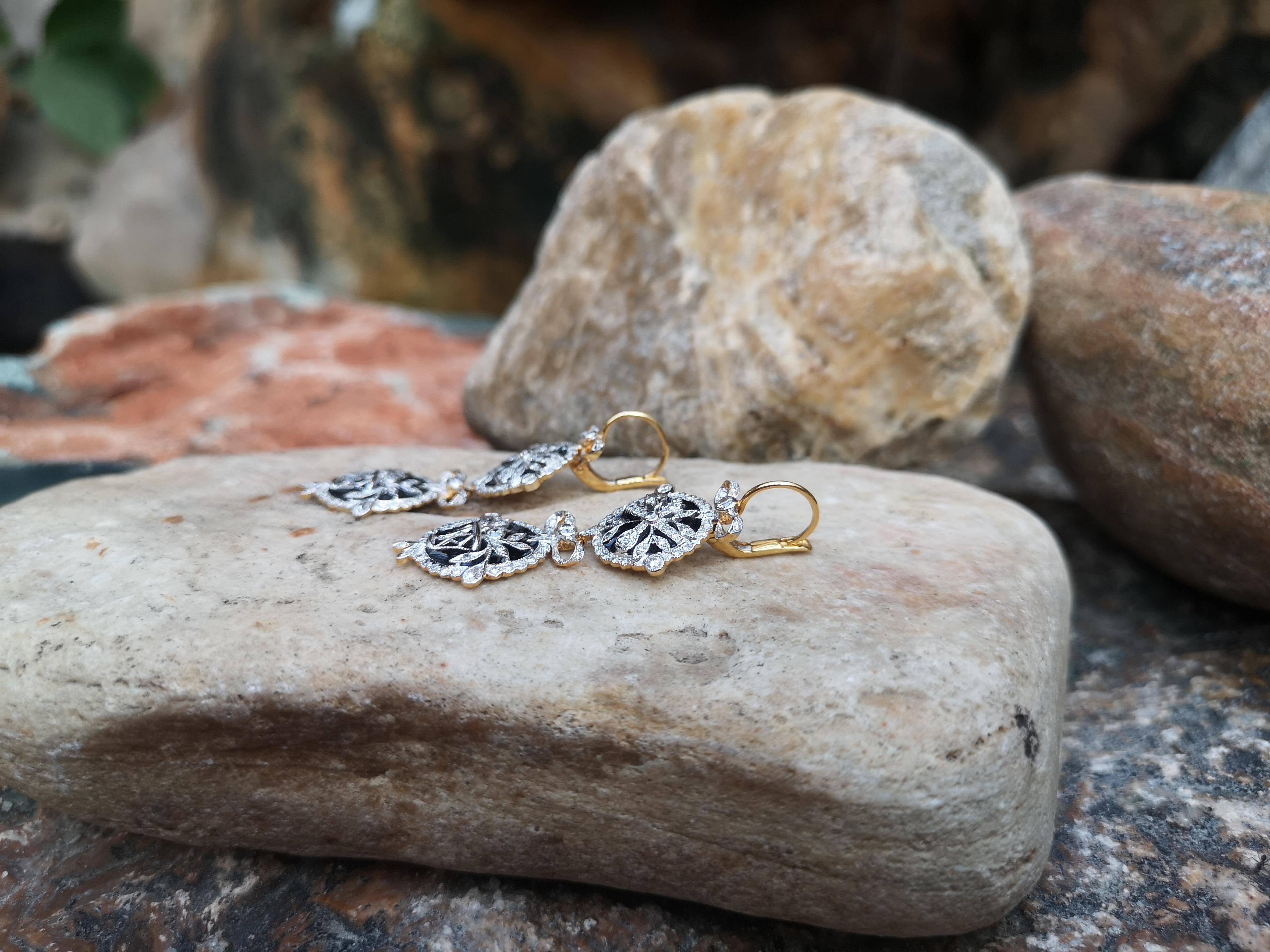 Diamant-Ohrringe in 18 Karat Gold gefasst (Gemischter Schliff) im Angebot