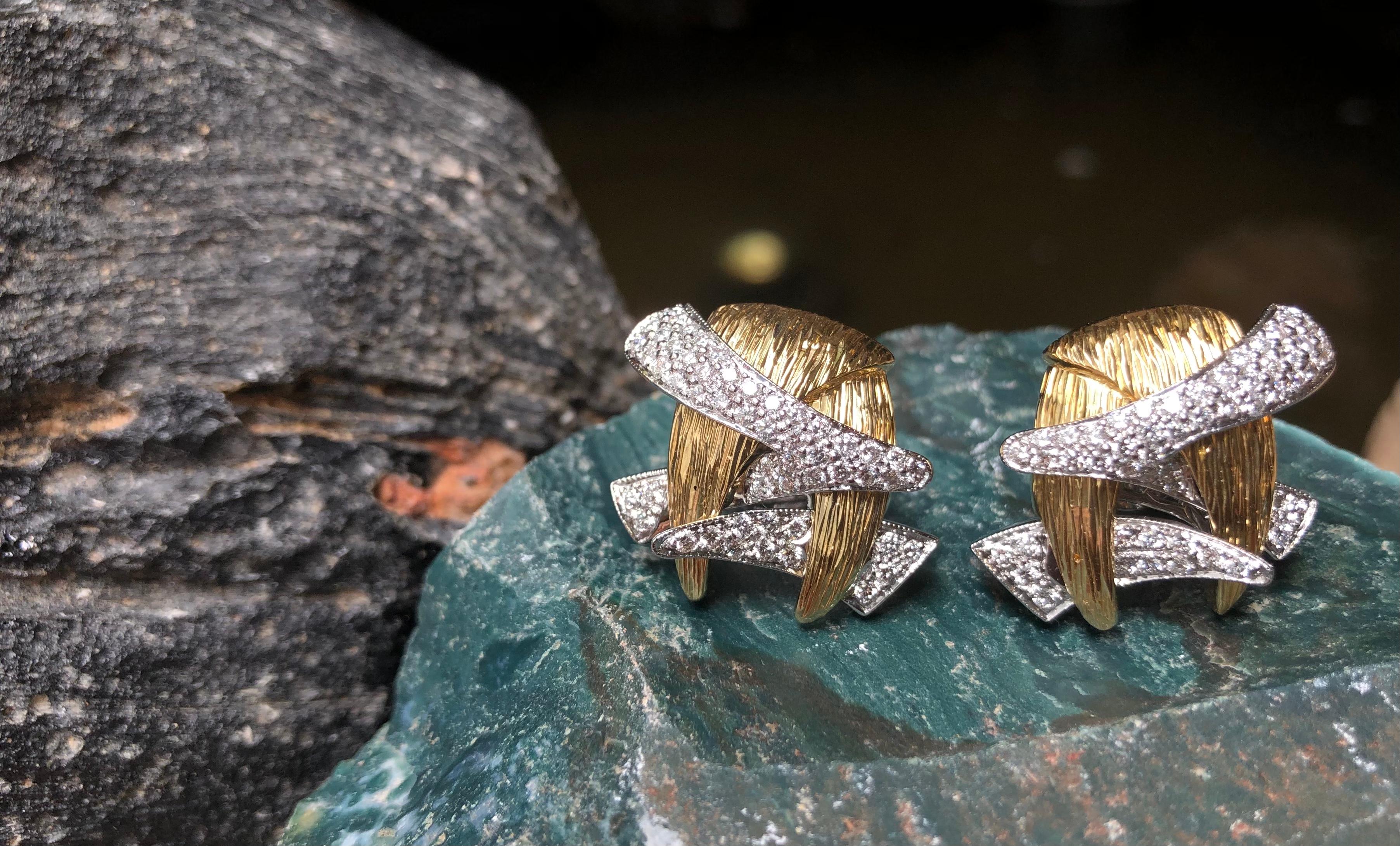 Diamond Earrings Set in 18 Karat Gold Settings For Sale 2