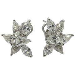 Boucles d'oreilles en or blanc 18 carats serties de diamants 10015