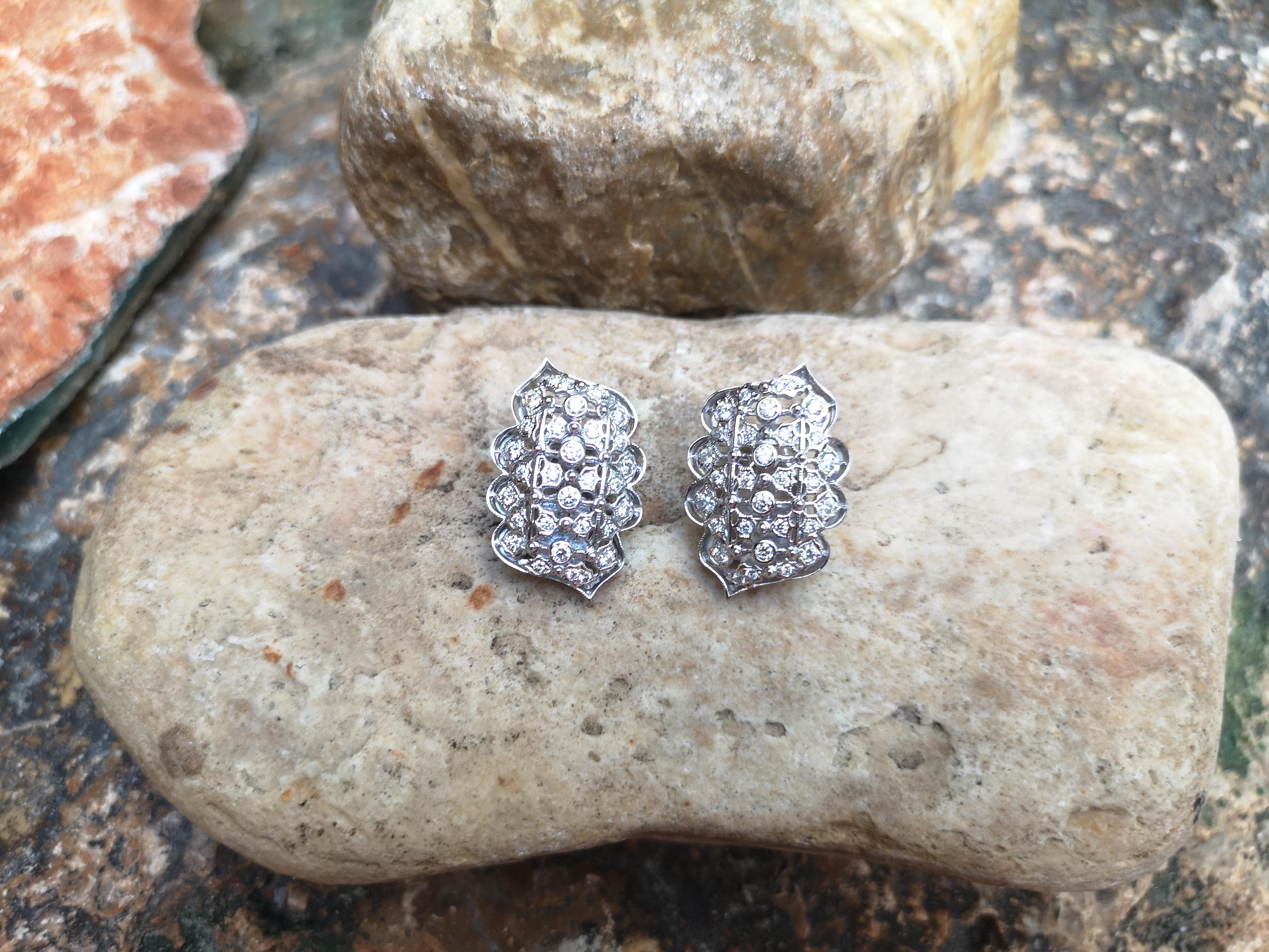 Art Deco Diamond Earrings Set in 18 Karat White Gold Settings For Sale