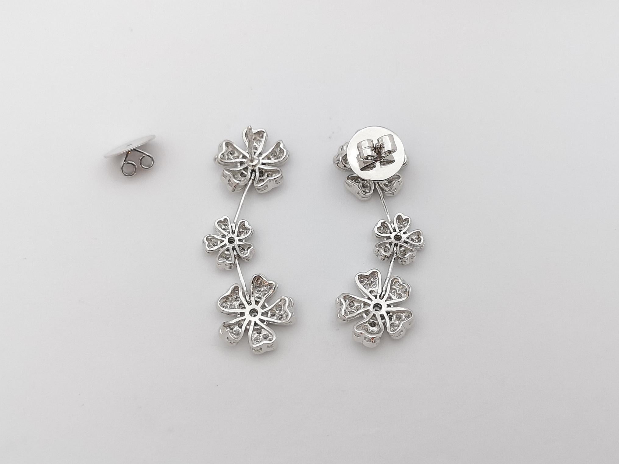 Diamond  Earrings Set in 18 Karat White Gold Settings For Sale 1