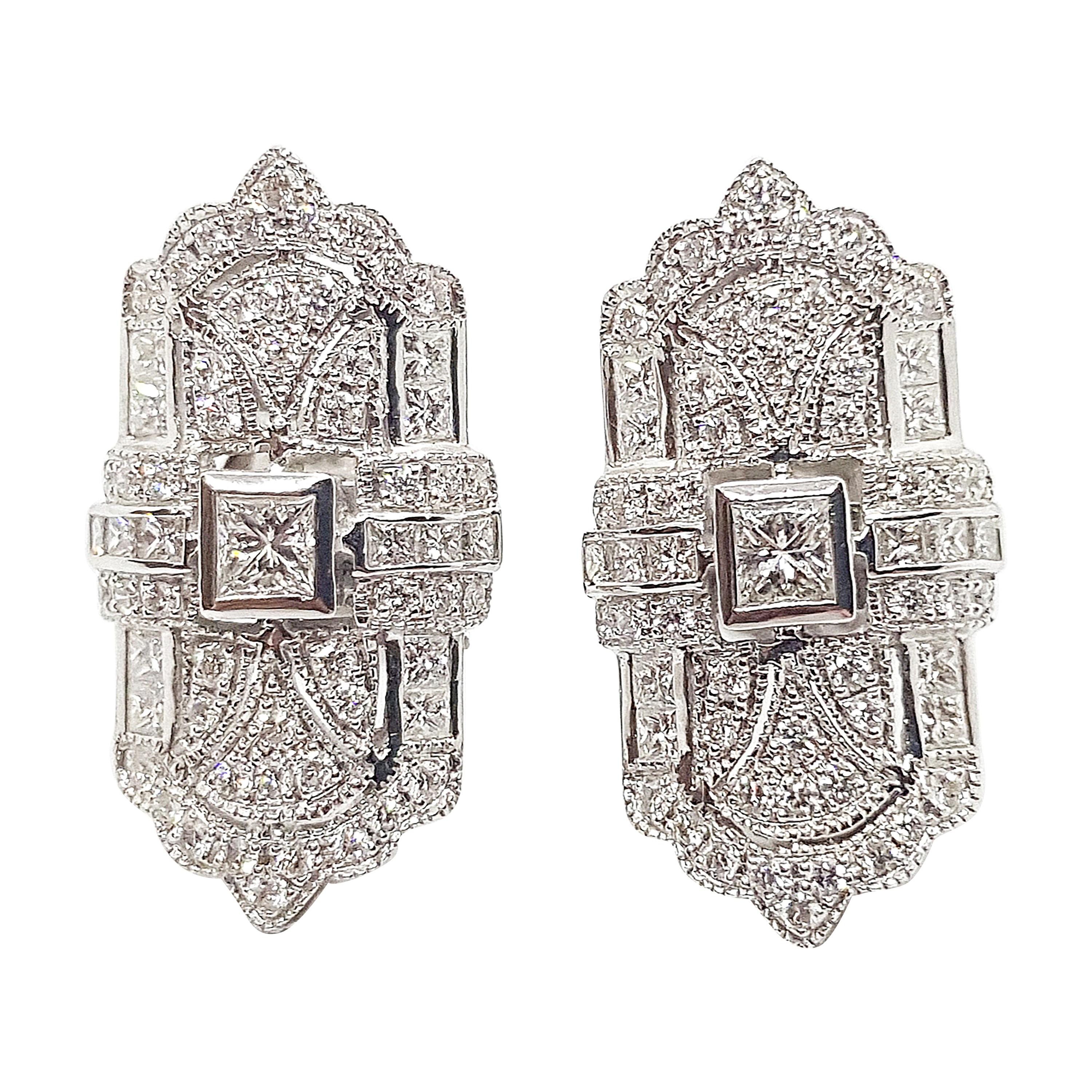Pendientes de diamantes engastados en oro blanco de 18 quilates