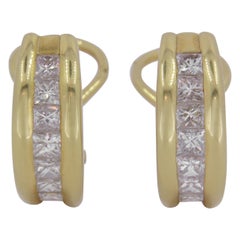Boucles d'oreilles en or jaune 18 carats serties de diamants