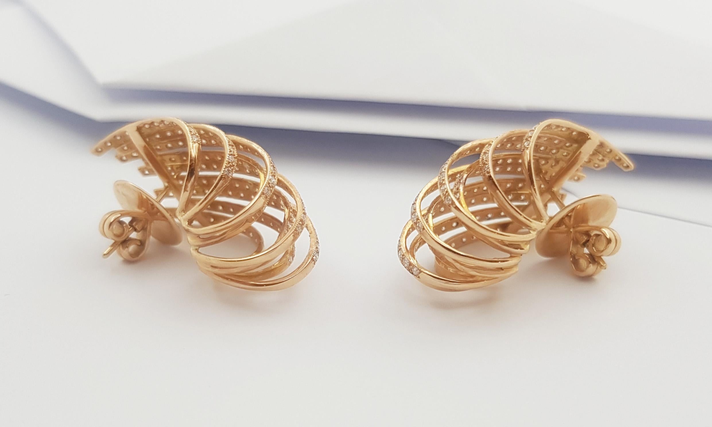 Brilliant Cut Diamond Earrings set in 18K Rose Gold Settings For Sale