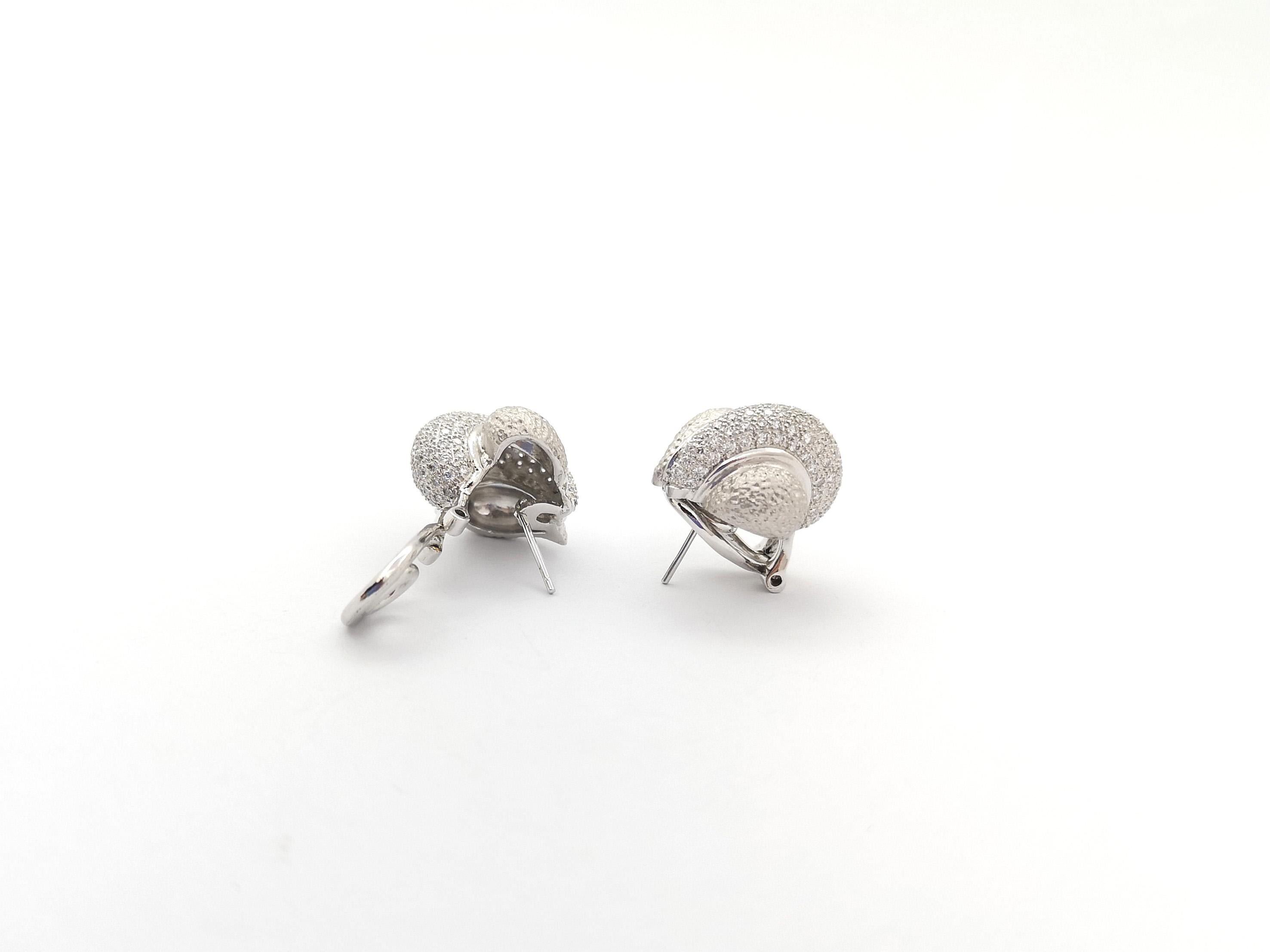 Brilliant Cut Diamond Earrings set in 18K White Gold Settings For Sale
