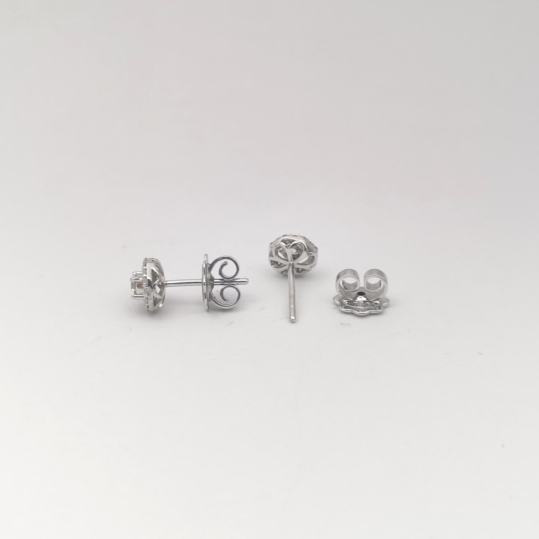 Diamond Earrings set in 18K White Gold Settings For Sale 1