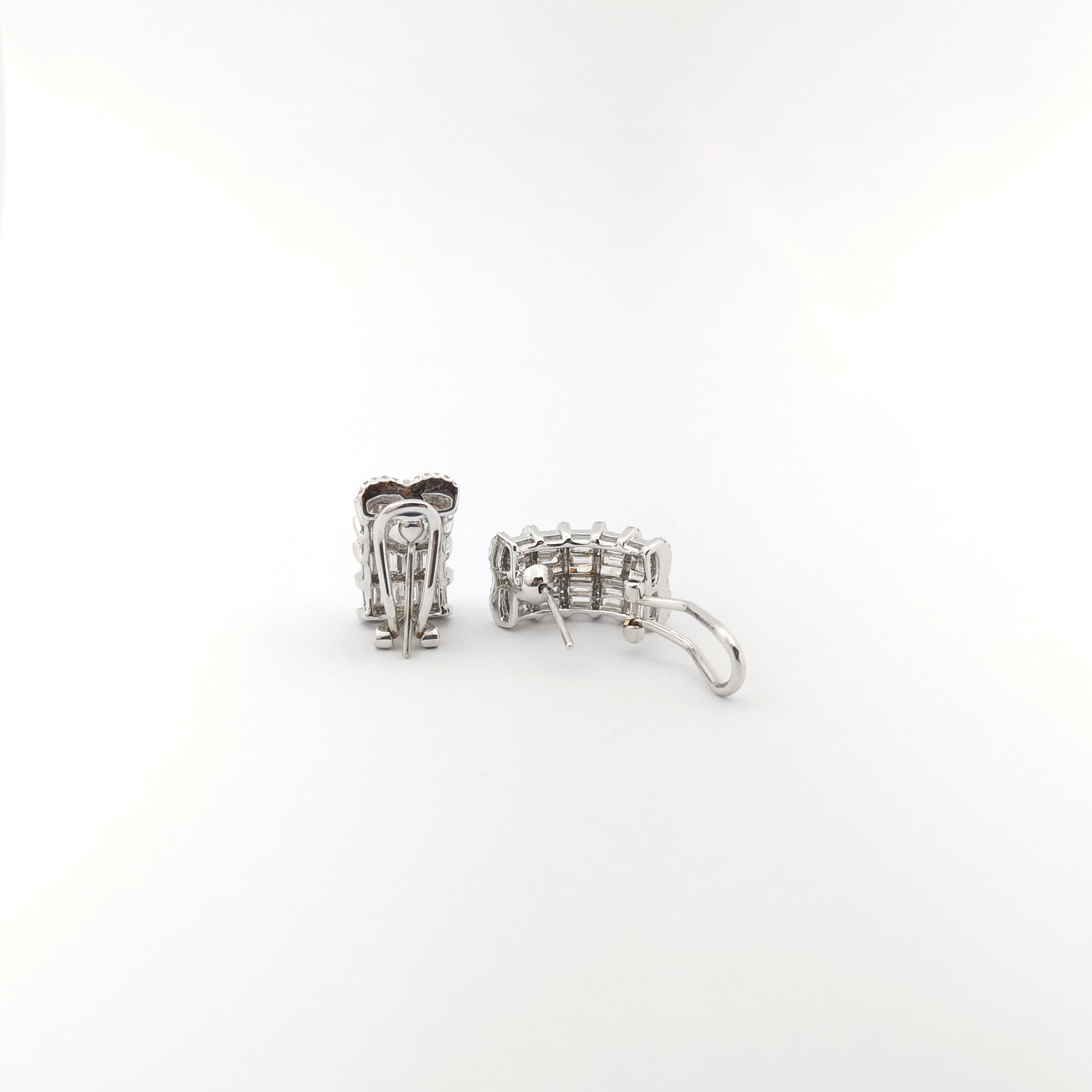 Diamond Earrings set in 18K White Gold Settings For Sale 2