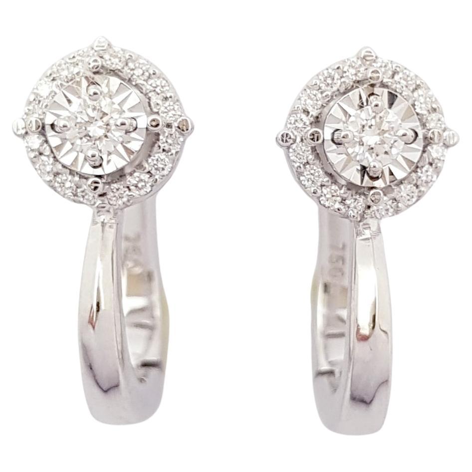 Boucles d'oreilles en diamant sur monture en or blanc 18 carats en vente