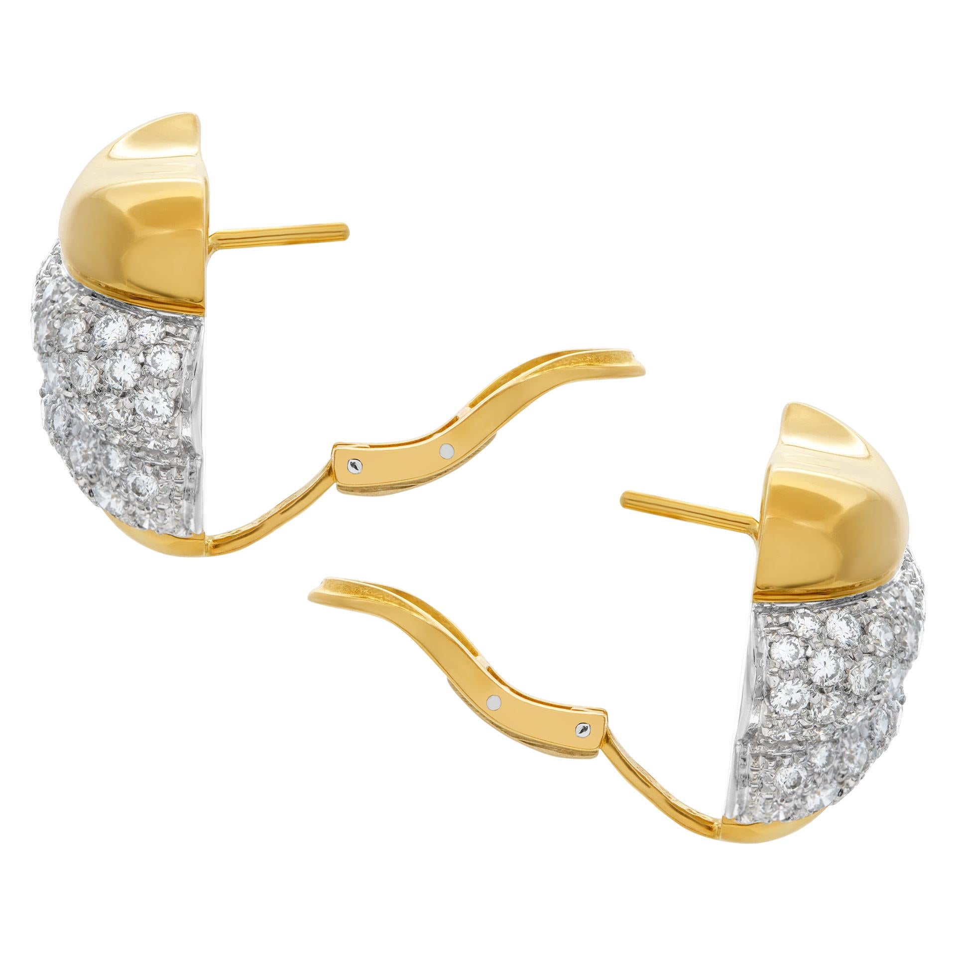 Women's Diamond Earrings Set in 18k Yellow Gold with over 2.15 Carats in Diamonds For Sale