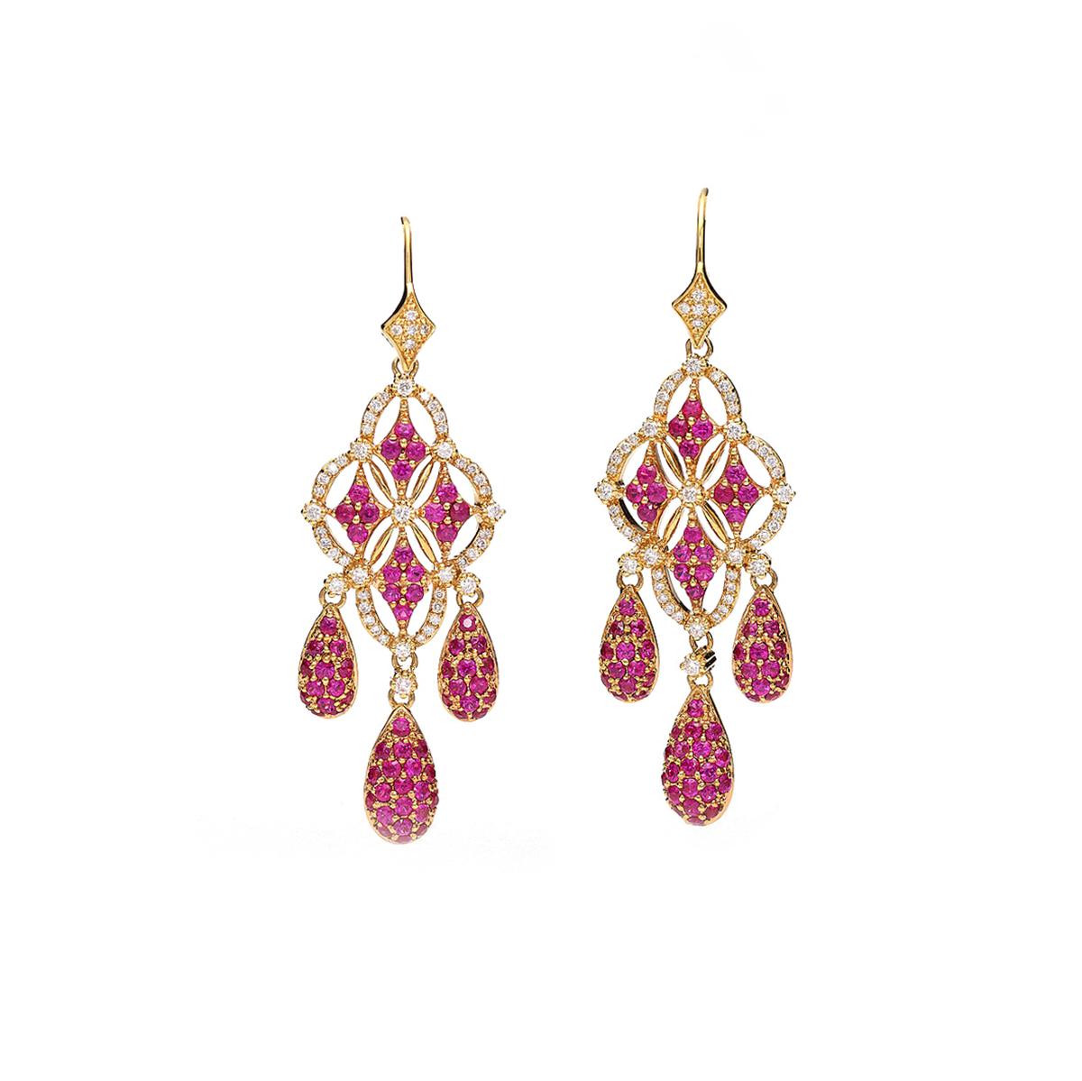 Earrings in 18kt yellow gold set with 1.28 rubies 3.80 cts and 102 diamonds 0.83 cts