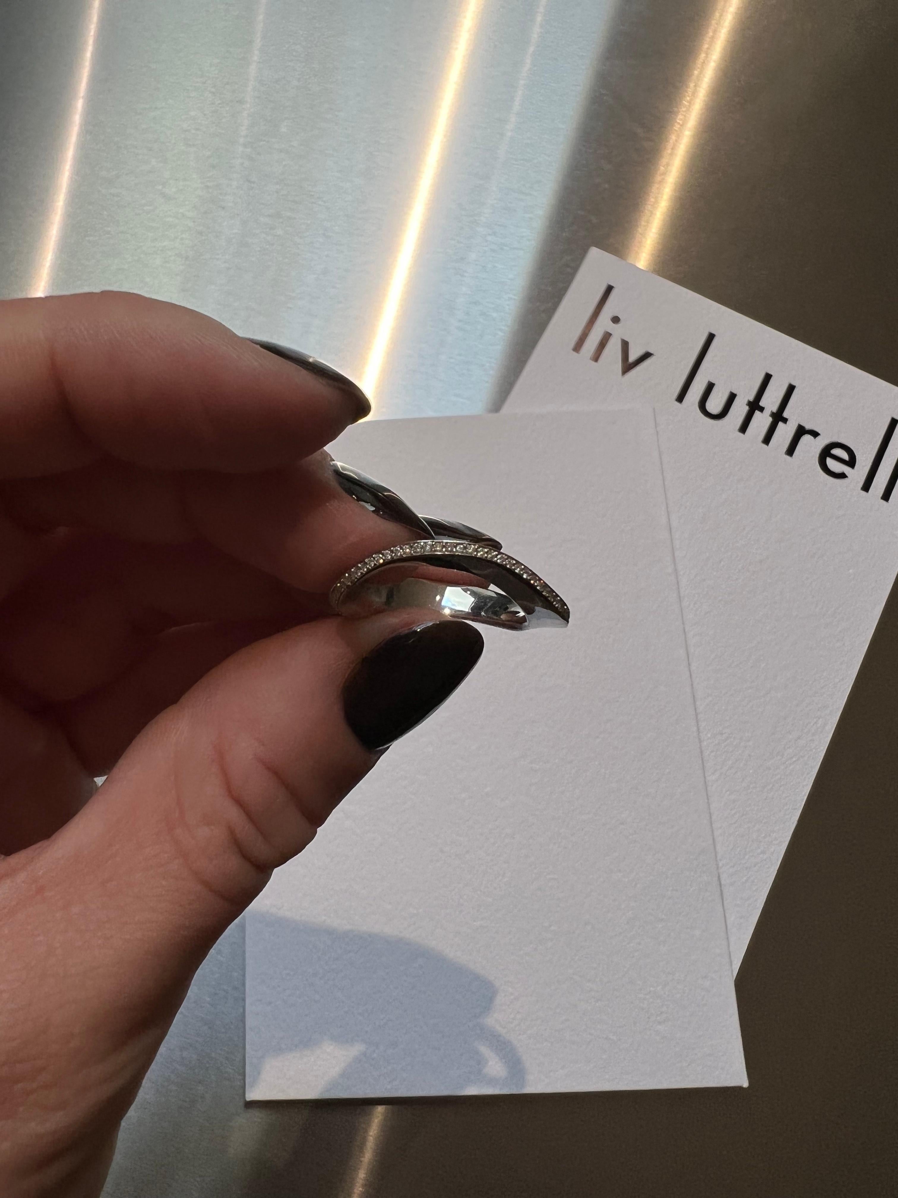 For Sale:  SCHIUMA RING White gold with a white diamond edge by Liv Luttrell 6