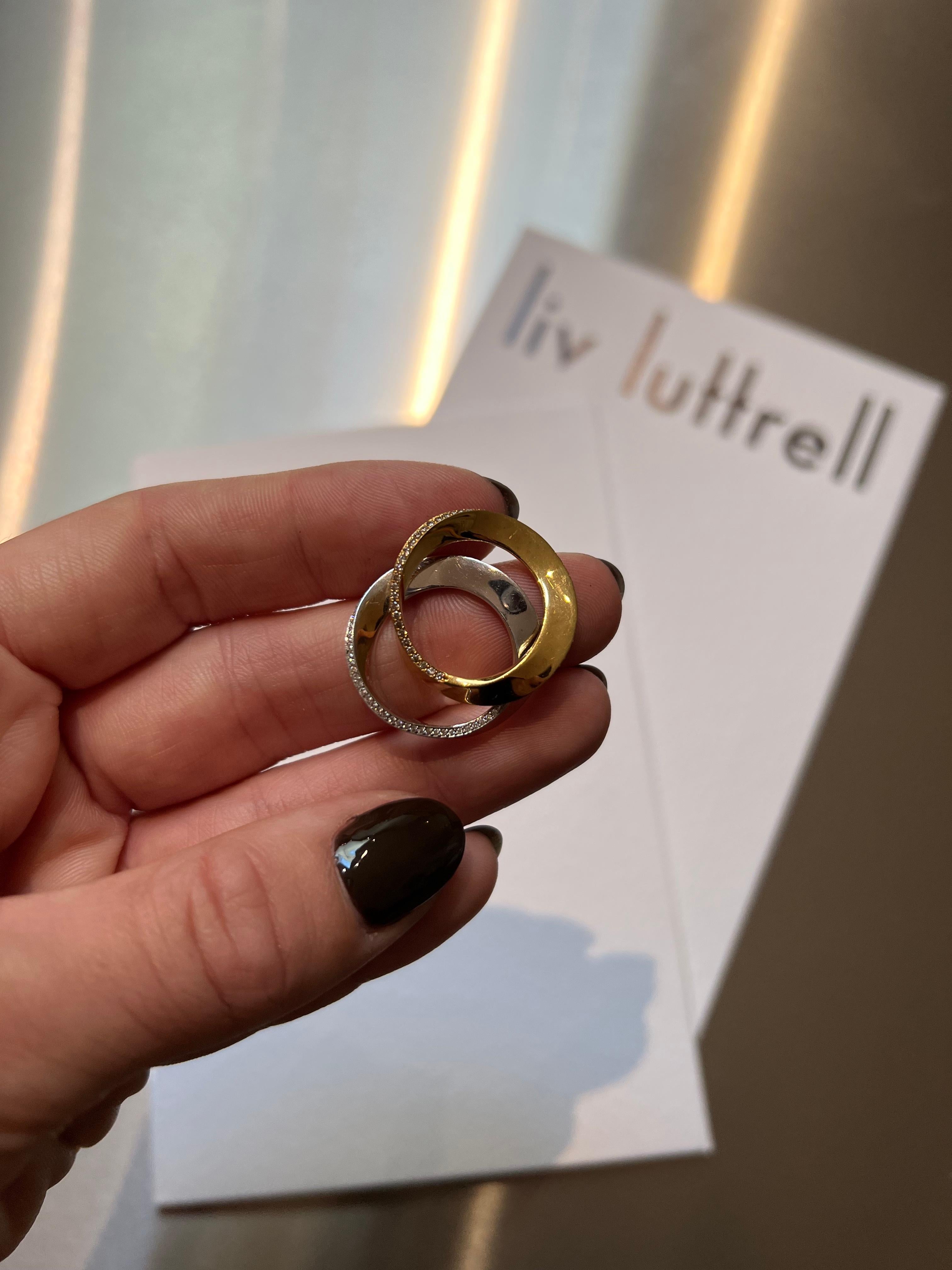 For Sale:   SCHIUMA RING Yellow gold with a warm-tone diamond edge by Liv Luttrell 10