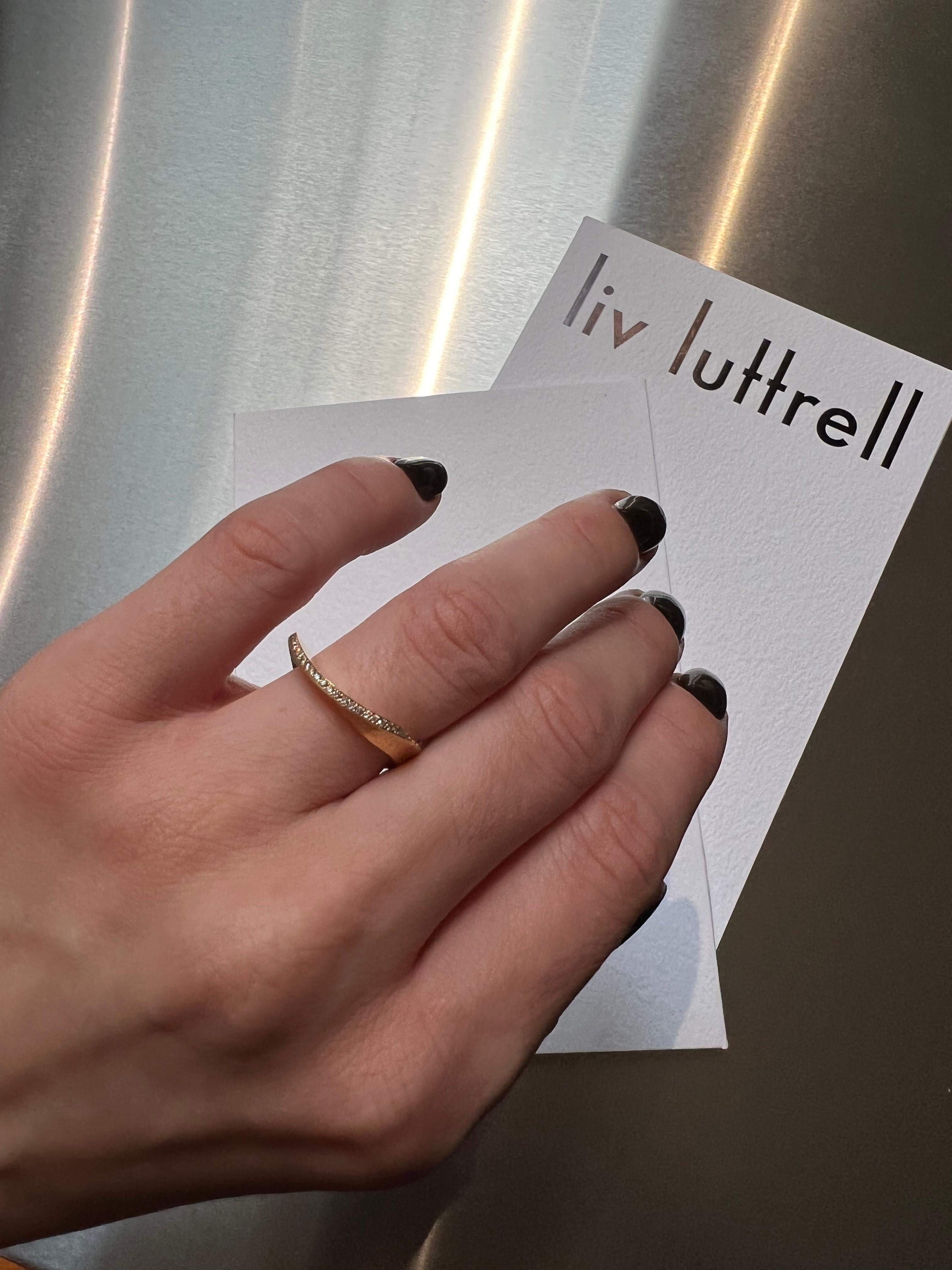 For Sale:   SCHIUMA RING Yellow gold with a warm-tone diamond edge by Liv Luttrell 8