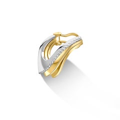 STRATUM EAR CUFF Weiß- und Gelbgold mit einem einzigen Diamantrand von Liv Luttrell