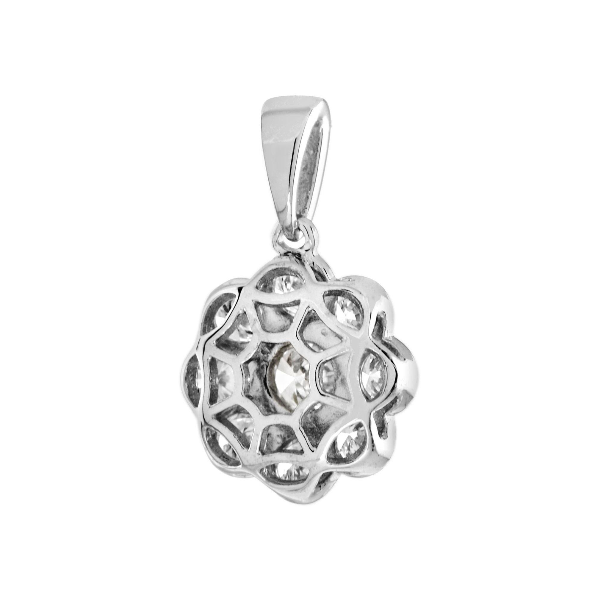 Art déco Pendentif en or blanc 14K serti d'un halo de diamants et d'une grappe florale de style édouardien en vente