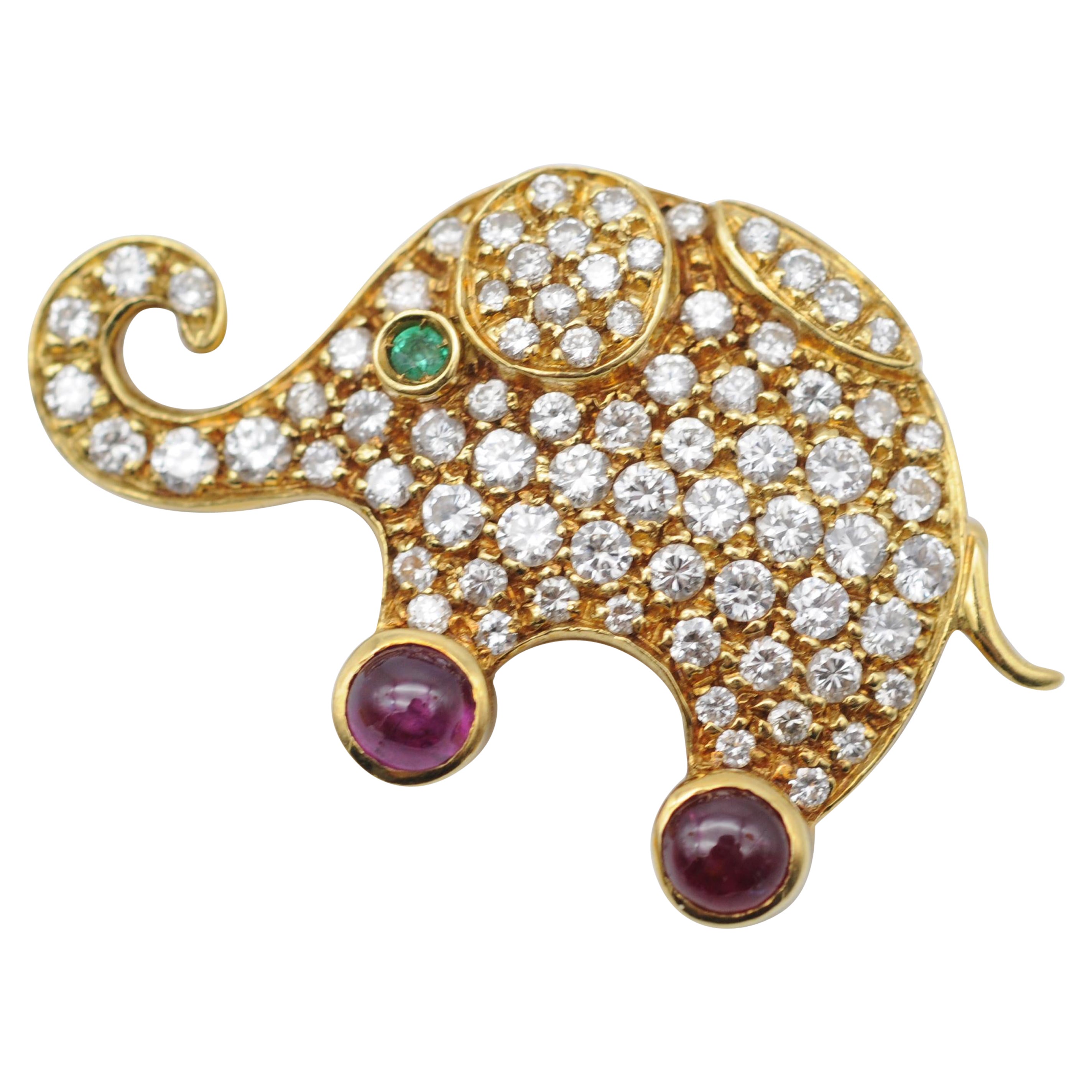  Diamond elephant Brooch 1.32 Carat WSI, 18K Yellow Gold 