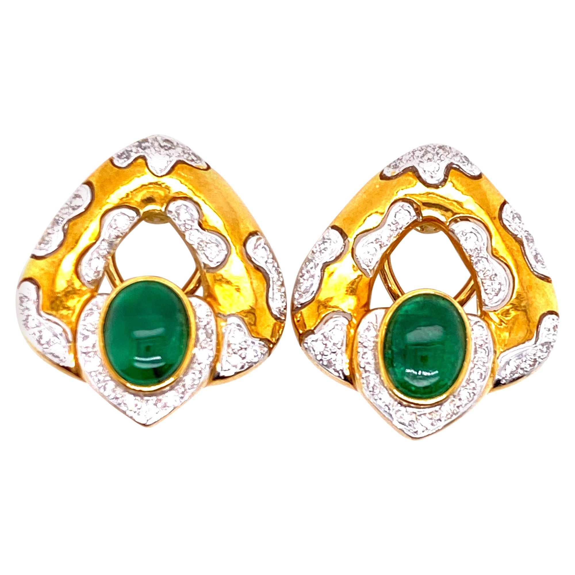 1980's Diamond Emerald 18 Karat Yellow Gold Lever-Back Earrings