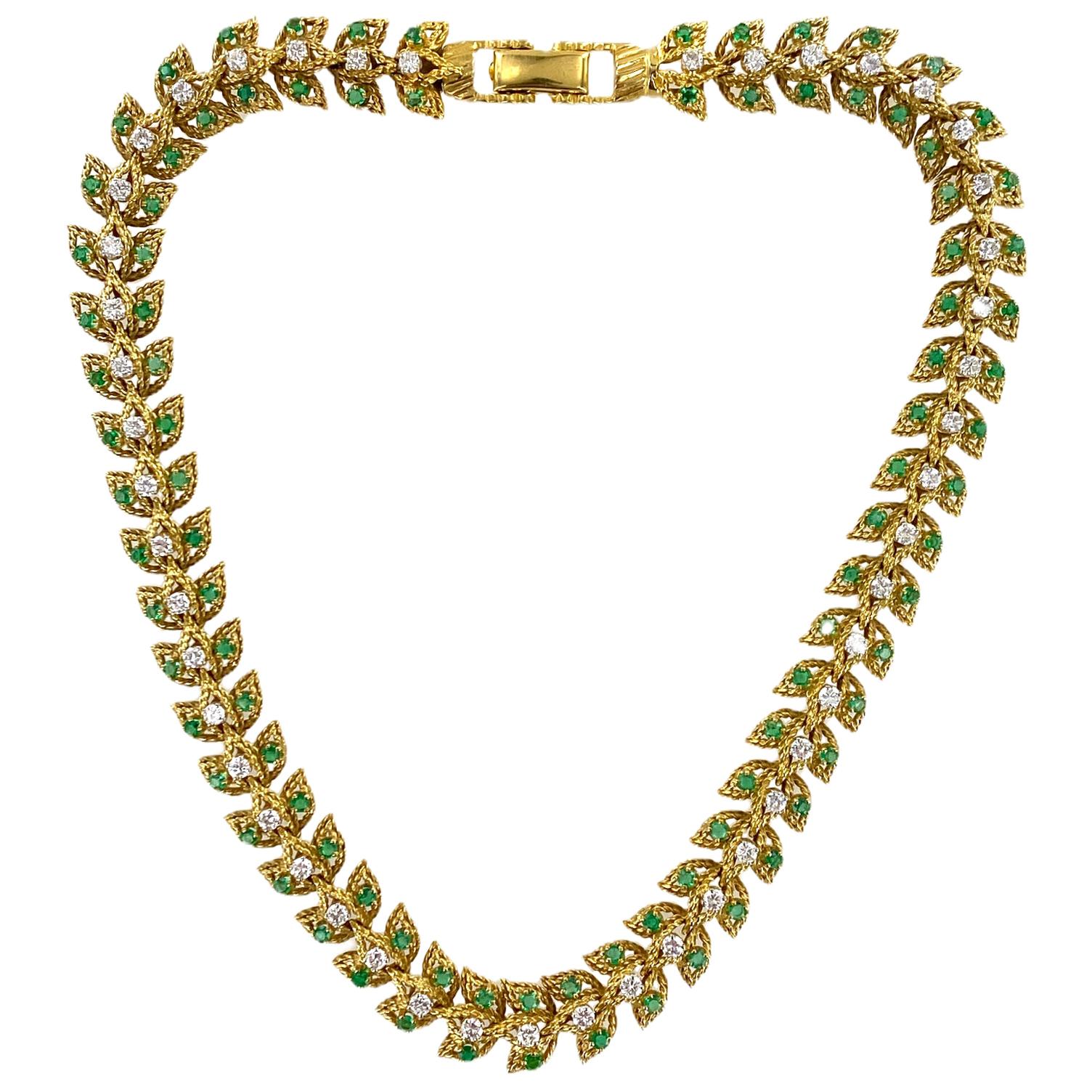 Diamond Emerald 18 Karat Yellow Gold Leaf Motif Vintage Necklace