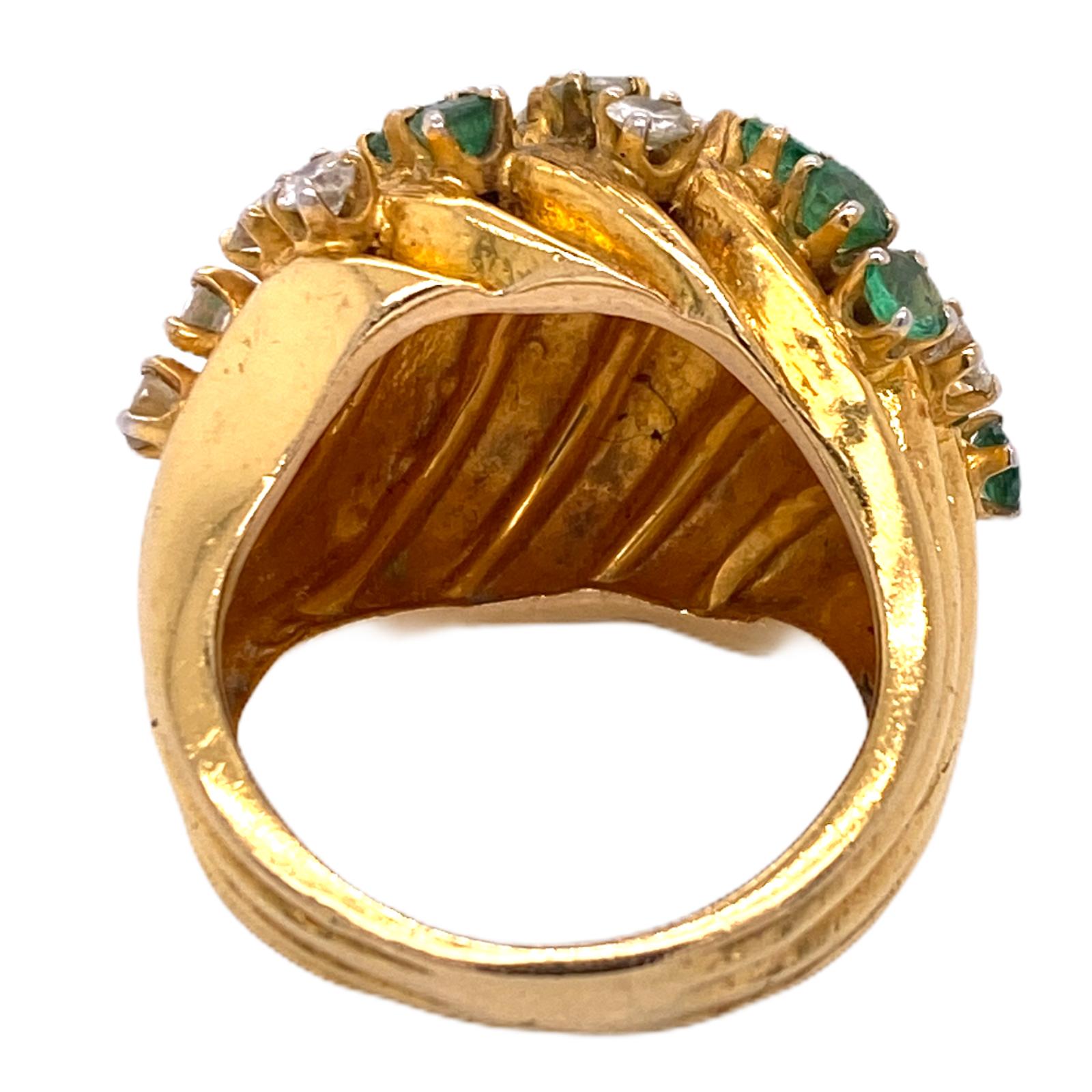 Contemporary Diamond Emerald 18 Karat Yellow Gold Vintage Estate Dome Ring