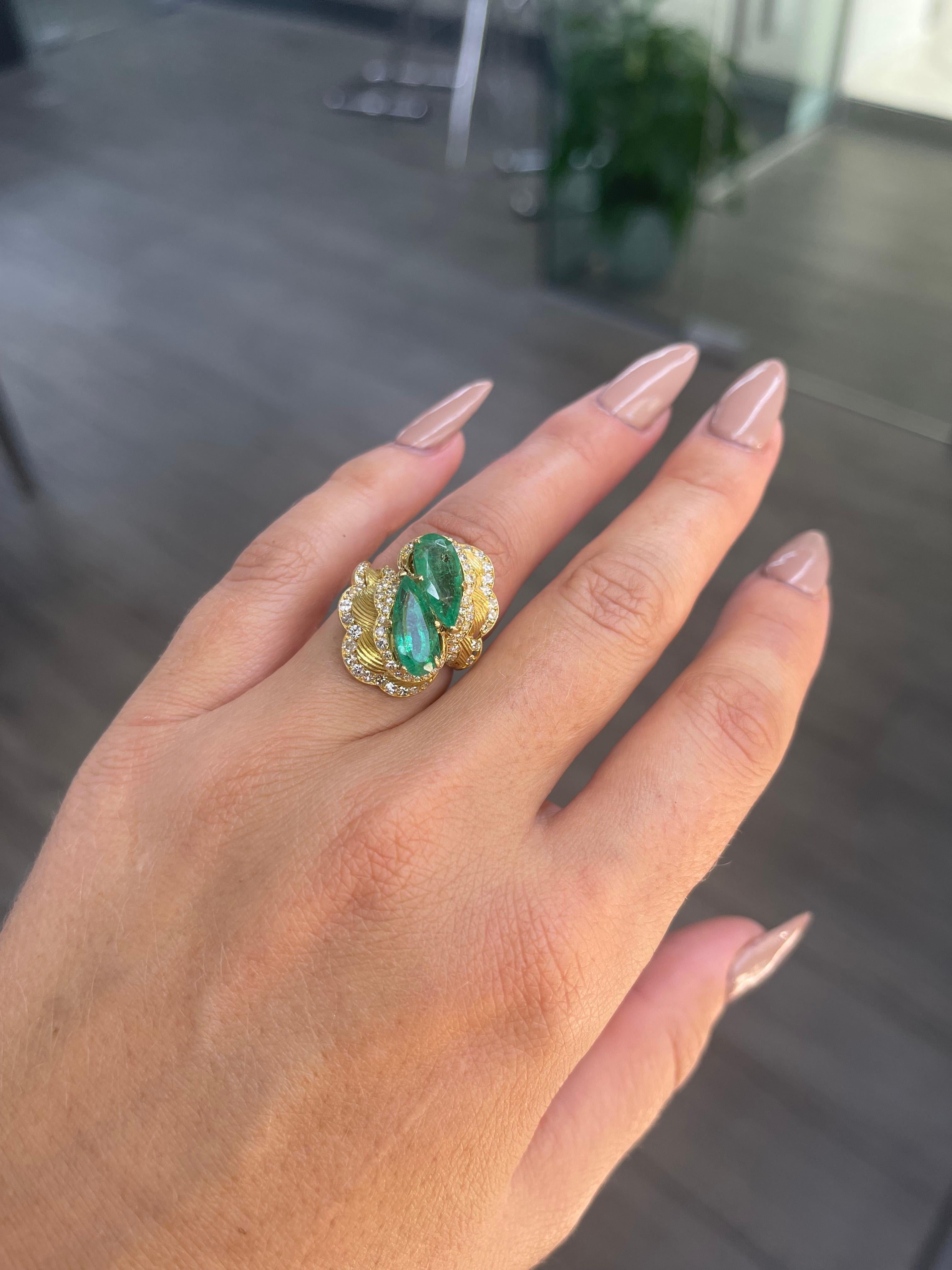 Retro Diamond Emerald 18K Yellow Gold Bypass Textured Flower Cocktail Ring