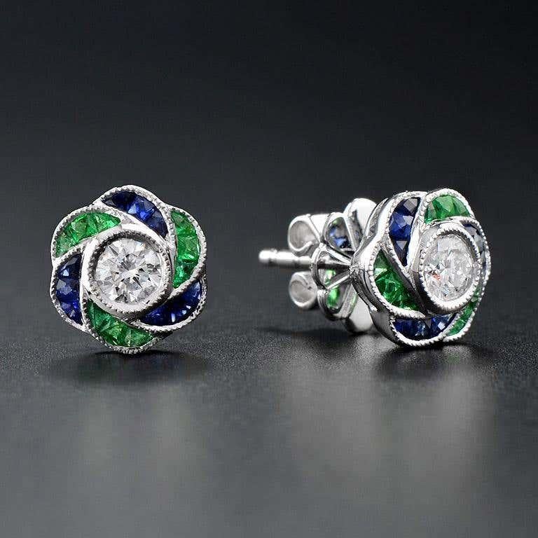 Diamant Smaragd und Saphir Art Deco Stil Rose Ohrstecker aus 14K Weißgold (Rundschliff) im Angebot
