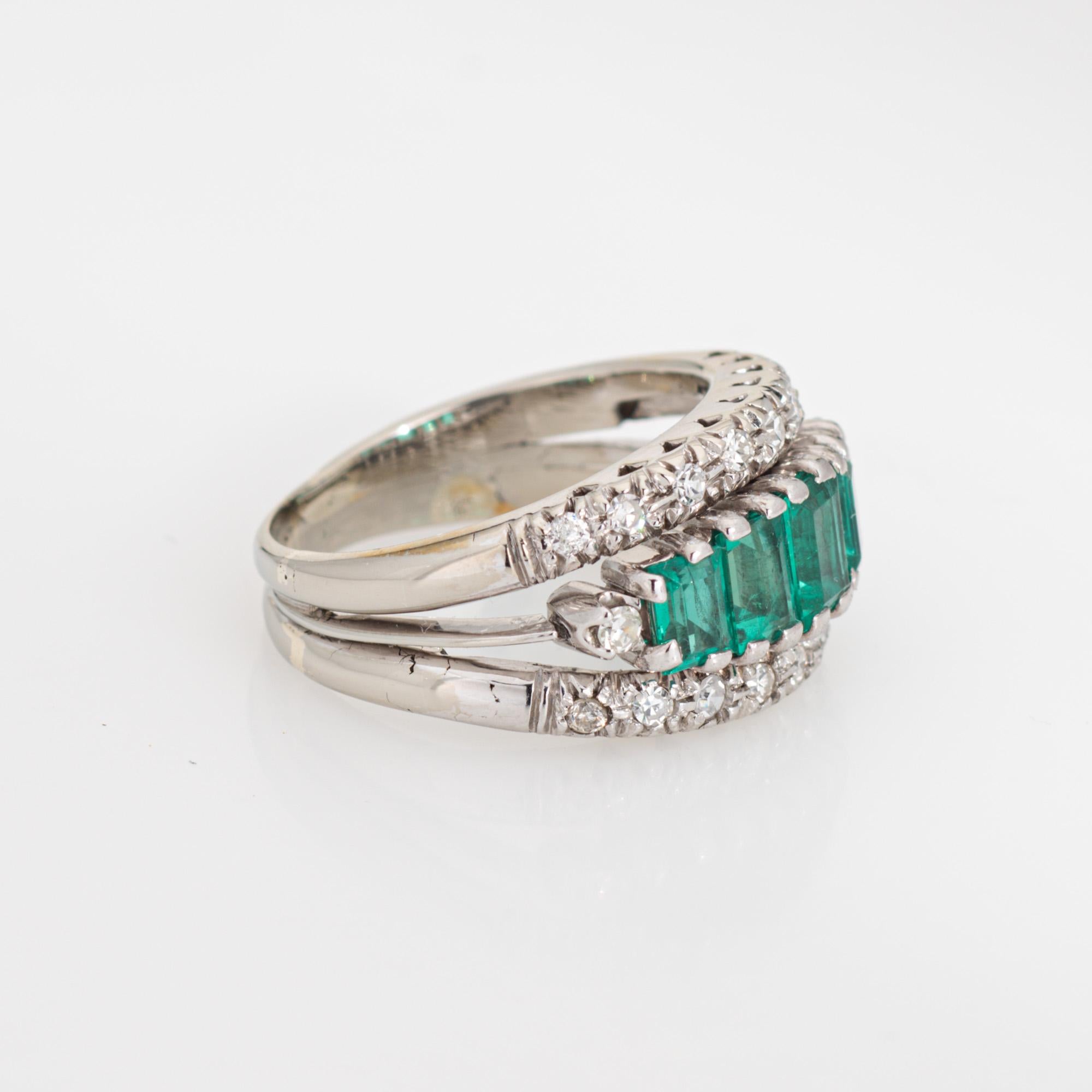 Diamant Smaragd Jahrestag-Ring Vintage 18k Weißgold 4,75 Band feiner Schmuck mit Smaragd (Moderne) im Angebot